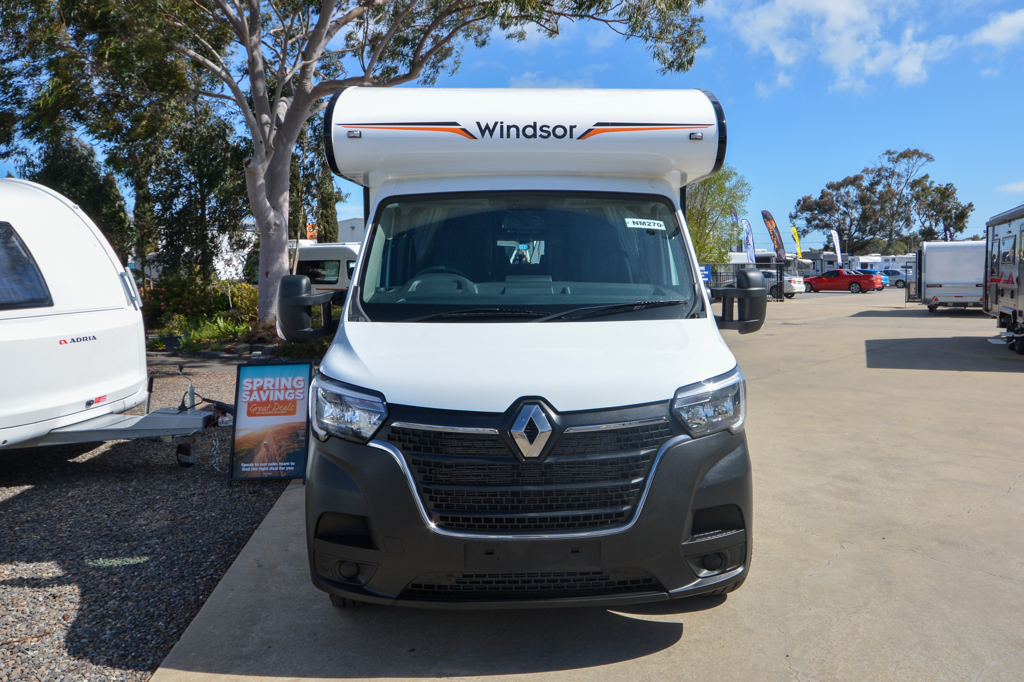 Carousel Popup Thumnails 4 - 2024 Windsor Daintree Renault 2 Berth