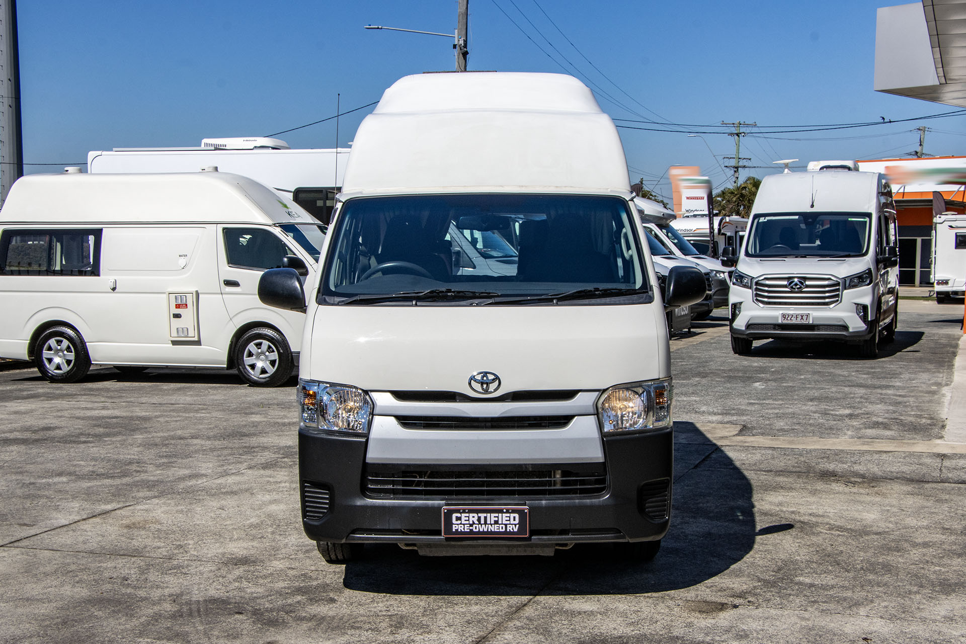 Carousel Popup Thumnails 3 - 2018 Talvor Endeavour Toyota 4 Berth