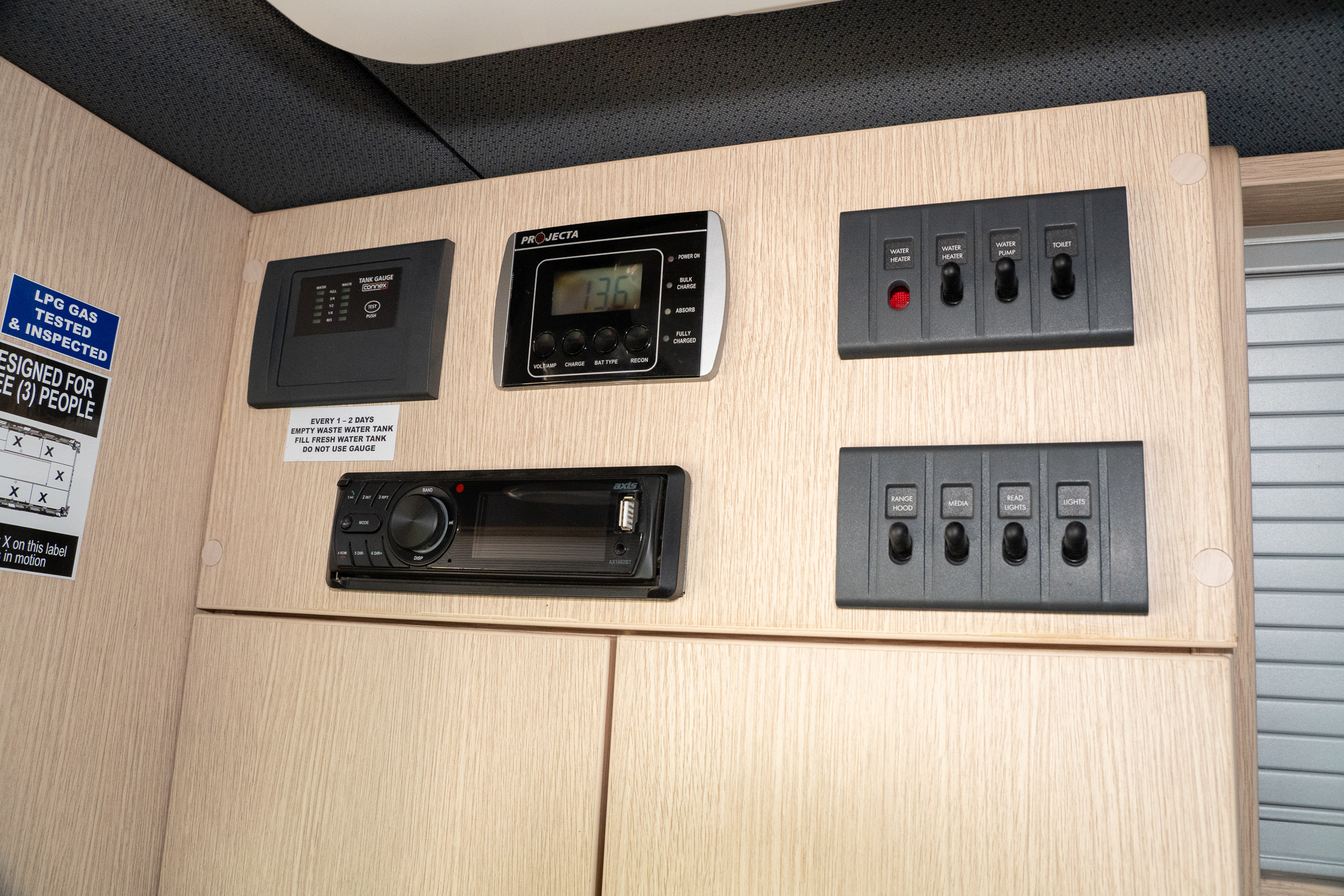 Carousel Popup Thumnails 27 - 2022 Kea Nomad M700 Mercedes 3 Berth