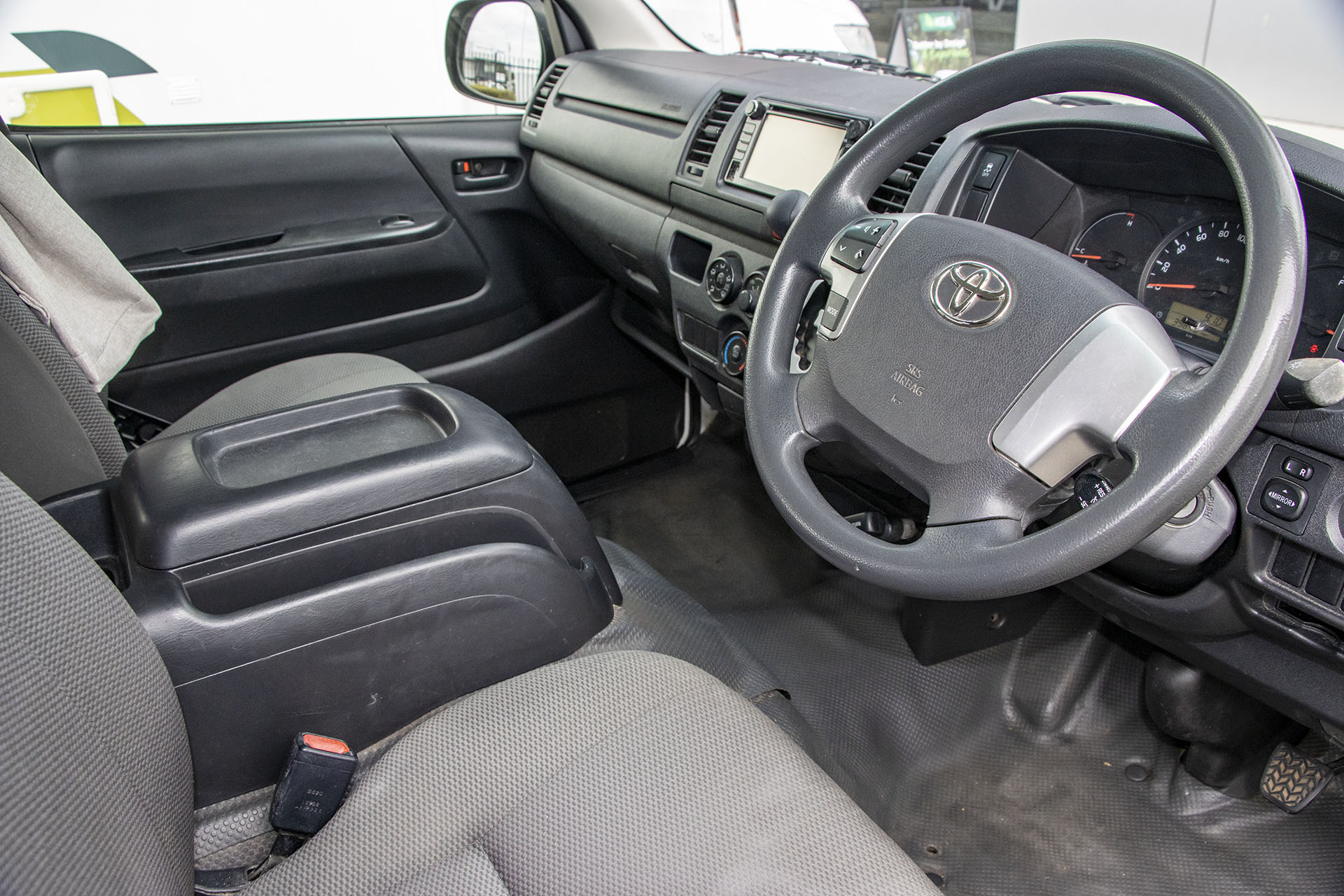 Carousel Popup Thumnails 9 - 2018 Kea HiTop T490 Toyota 2 Berth