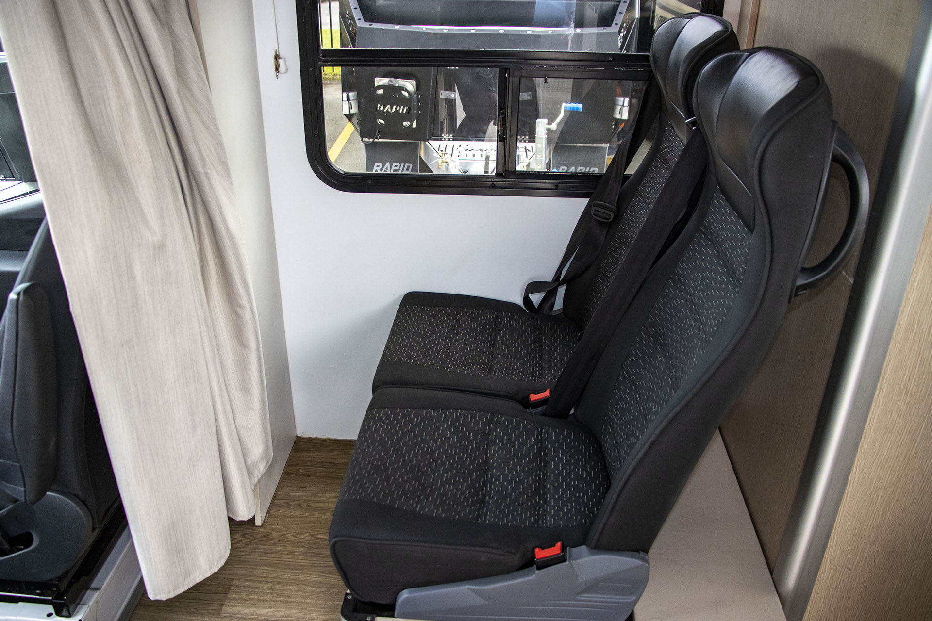 Carousel Popup Thumnails 23 - 2021 Kea Discovery M660 Mercedes 4 Berth