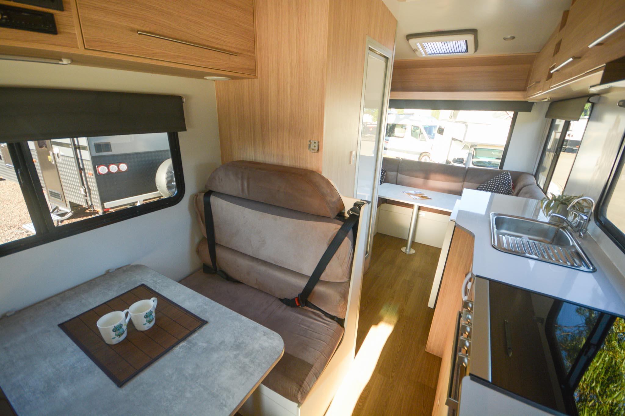 Carousel Popup Thumnails 23 - 2020 Kea River M721 Mercedes 6 Berth
