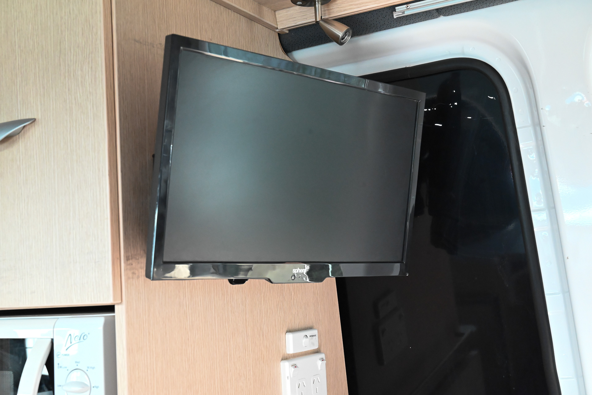 Carousel Popup Thumnails 22 - 2022 Kea Nomad M700 Mercedes 3 Berth