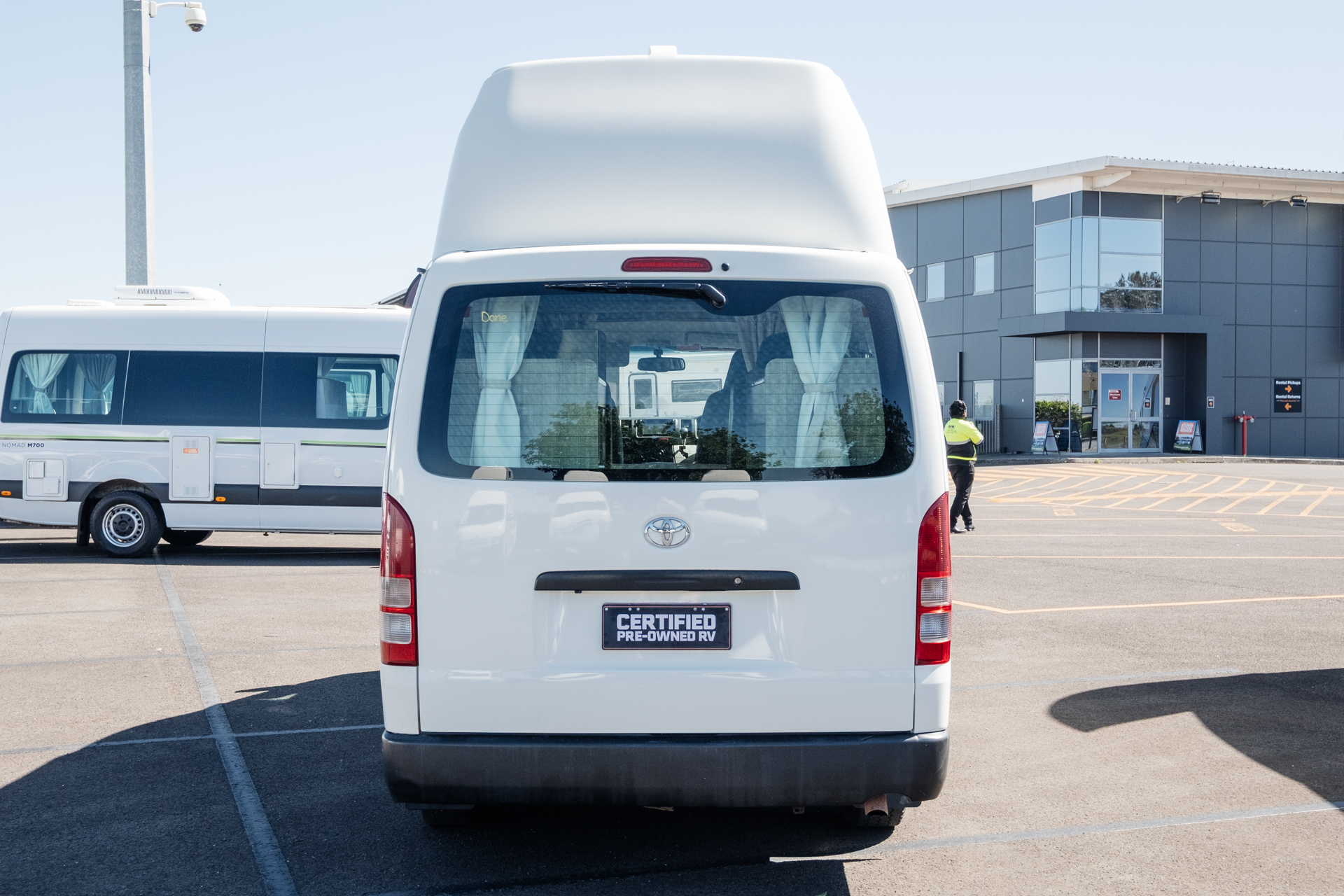 Carousel Popup Thumnails 7 - 2018 Talvor Endeavour Toyota 4 Berth