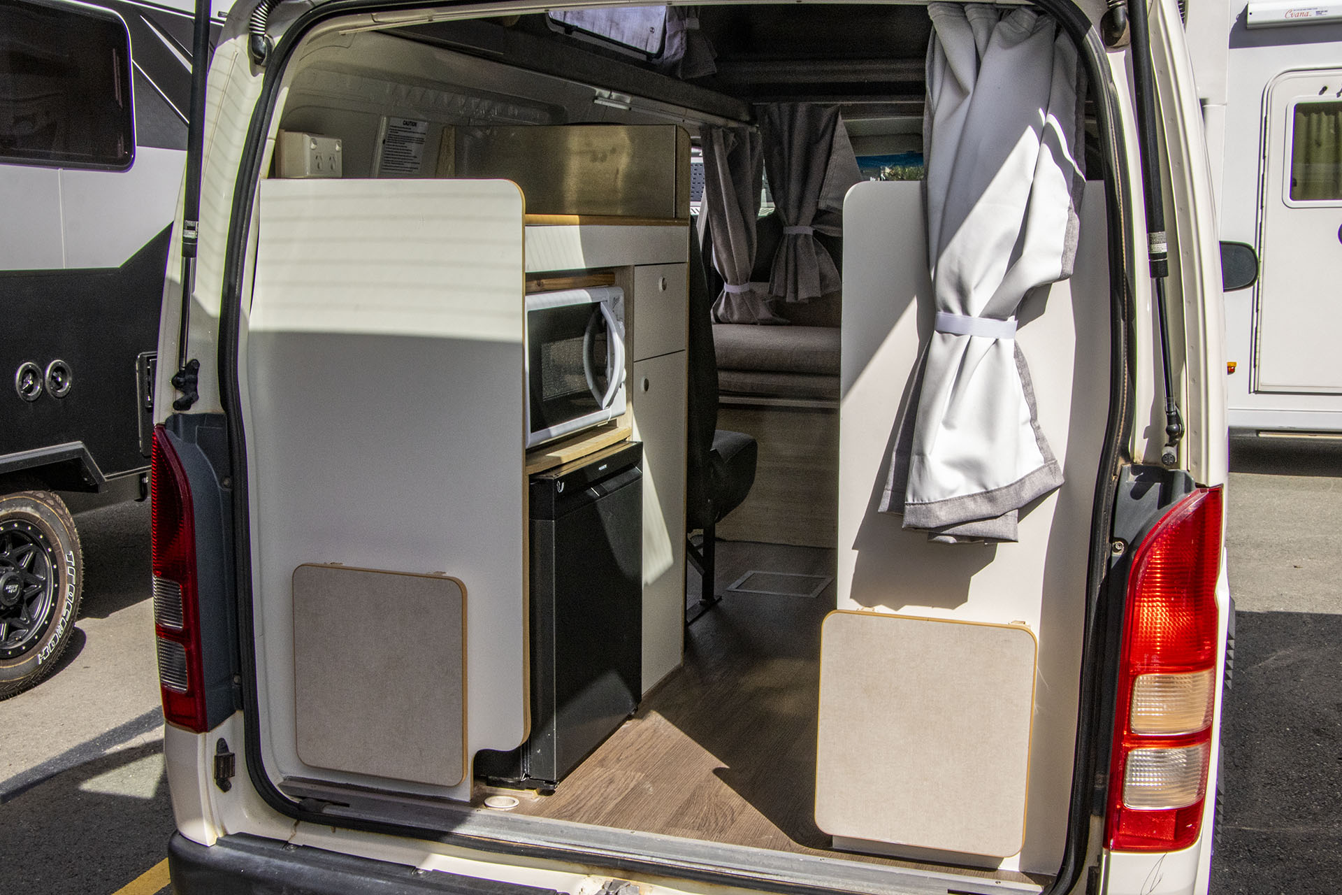 Carousel Popup Thumnails 28 - 2018 Talvor Endeavour Toyota 4 Berth