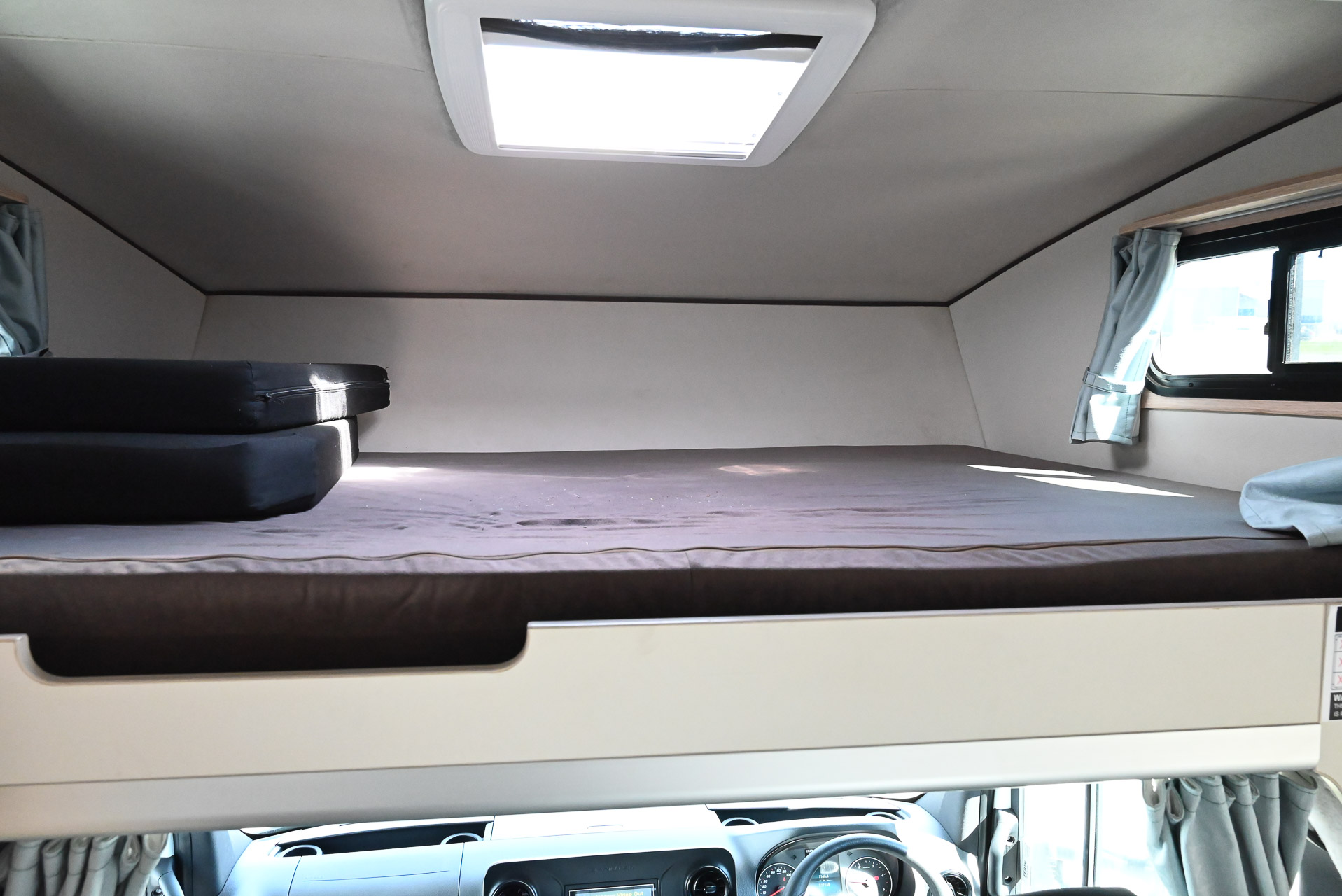 Carousel Popup Thumnails 26 - 2019 Kea River M721 Mercedes 6 Berth