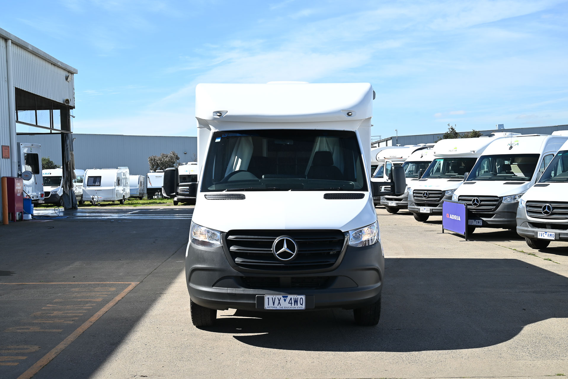 Carousel Popup Thumnails 3 - 2022 Kea Discovery M660 Mercedes 4 Berth