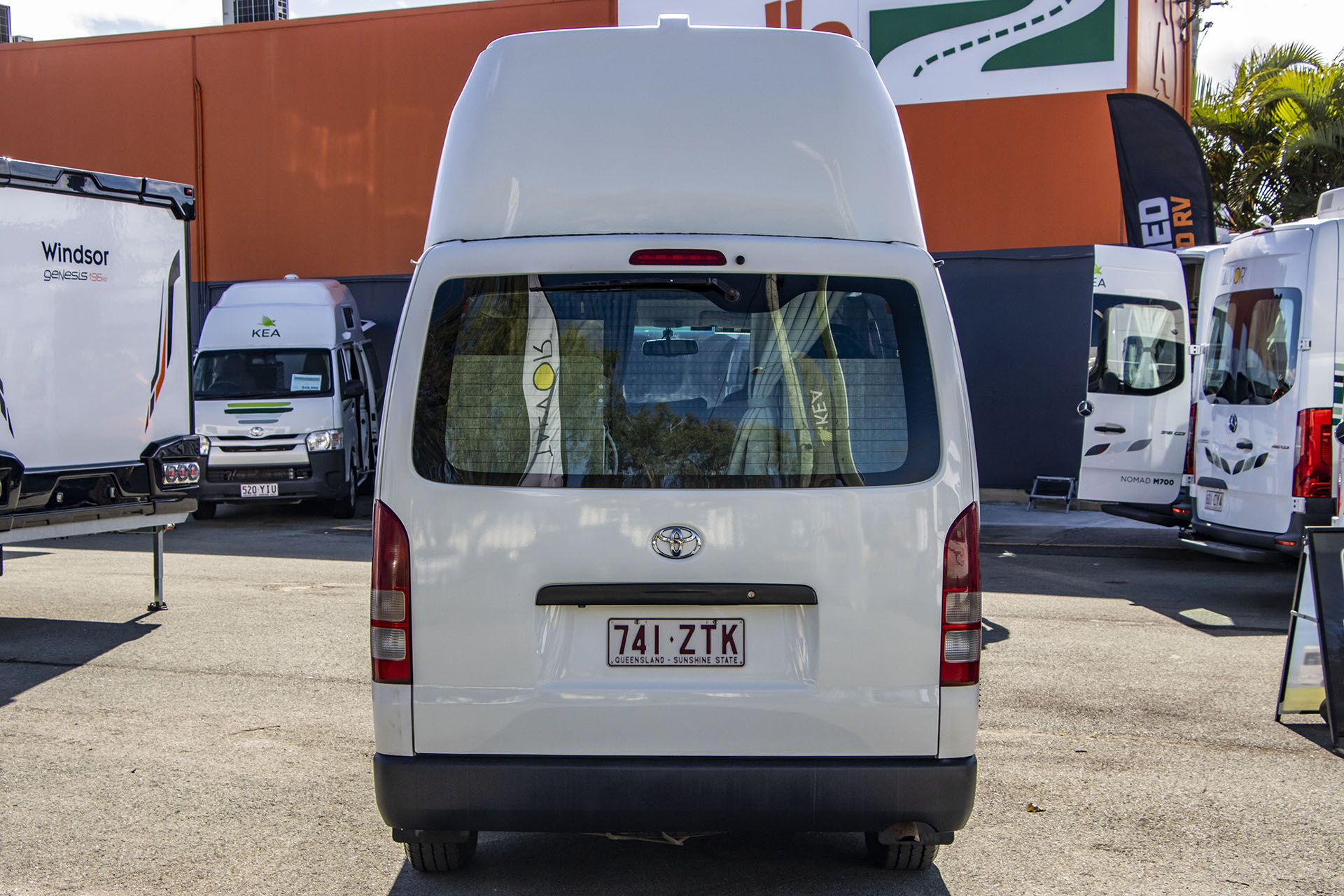 Carousel Popup Thumnails 8 - 2018 Talvor Endeavour Toyota 4 Berth