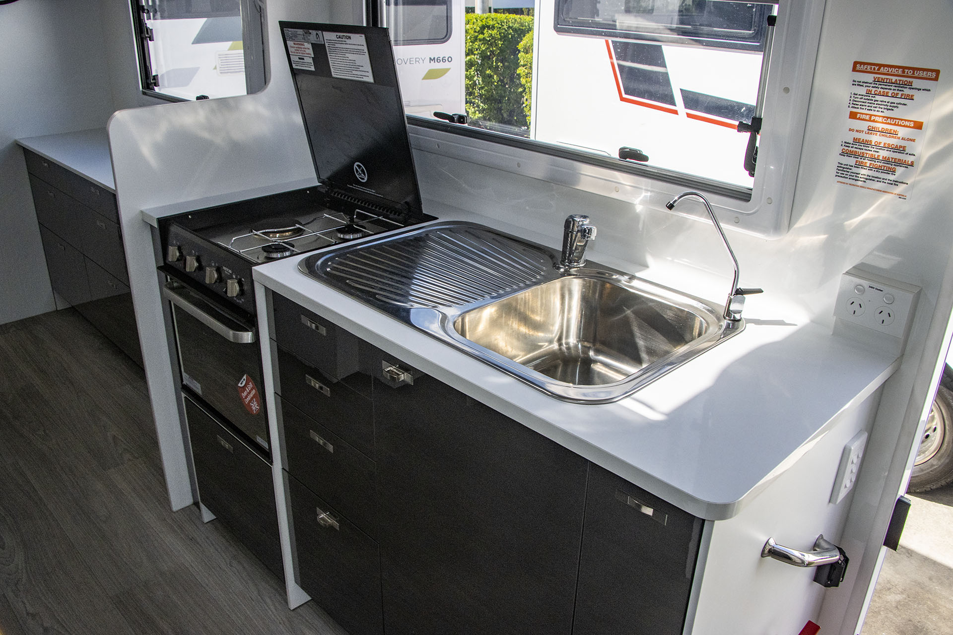 Carousel Popup Thumnails 22 - 2024 Windsor Simpson Fiat 4 Berth