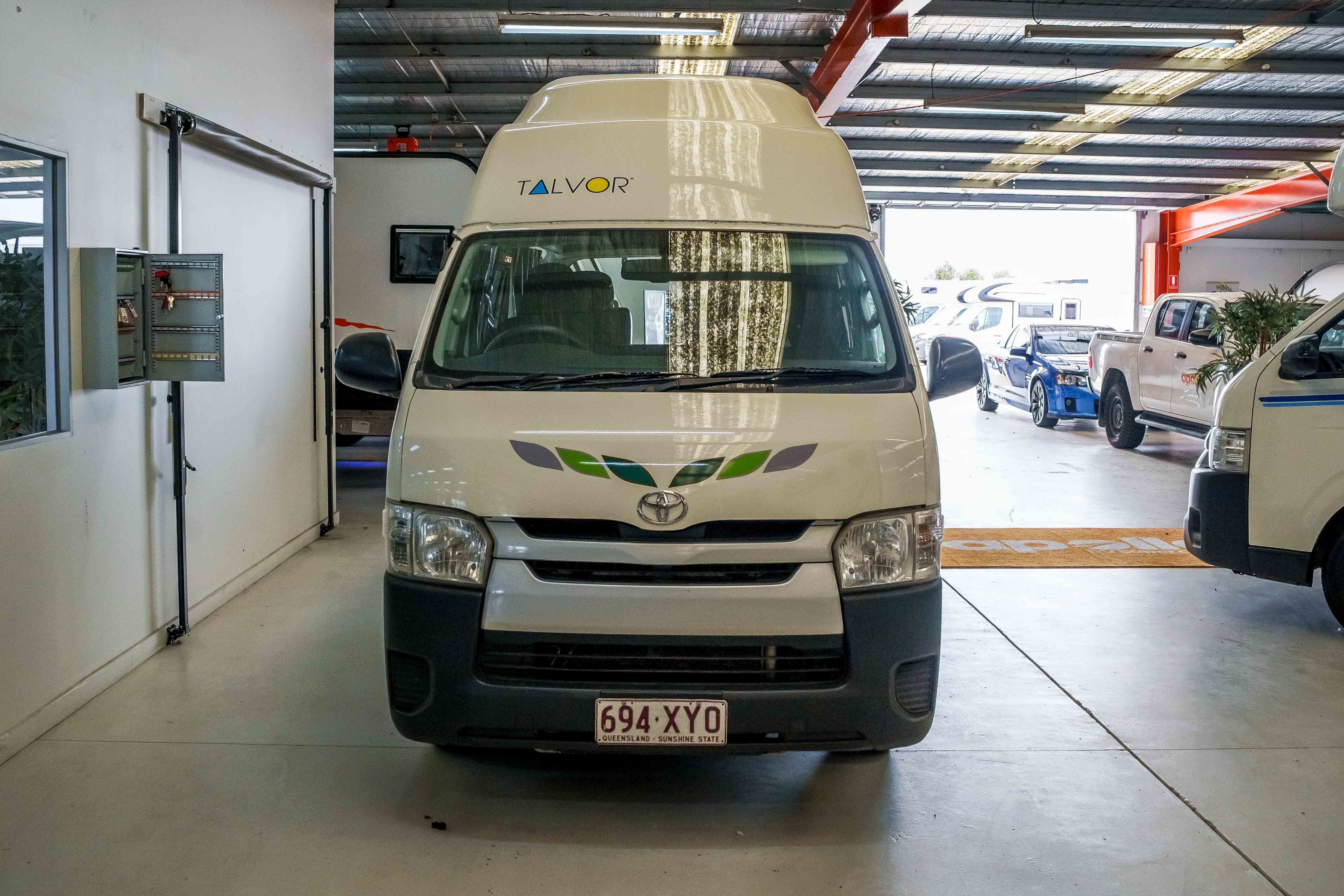 Carousel Popup Thumnails 7 - 2018 Talvor Endeavour Toyota 4 Berth