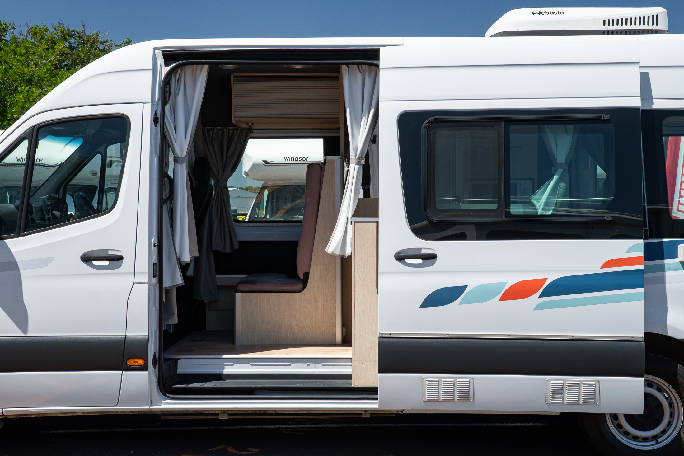 Carousel Popup Thumnails 12 - 2022 Kea Nomad M700 Mercedes 3 Berth