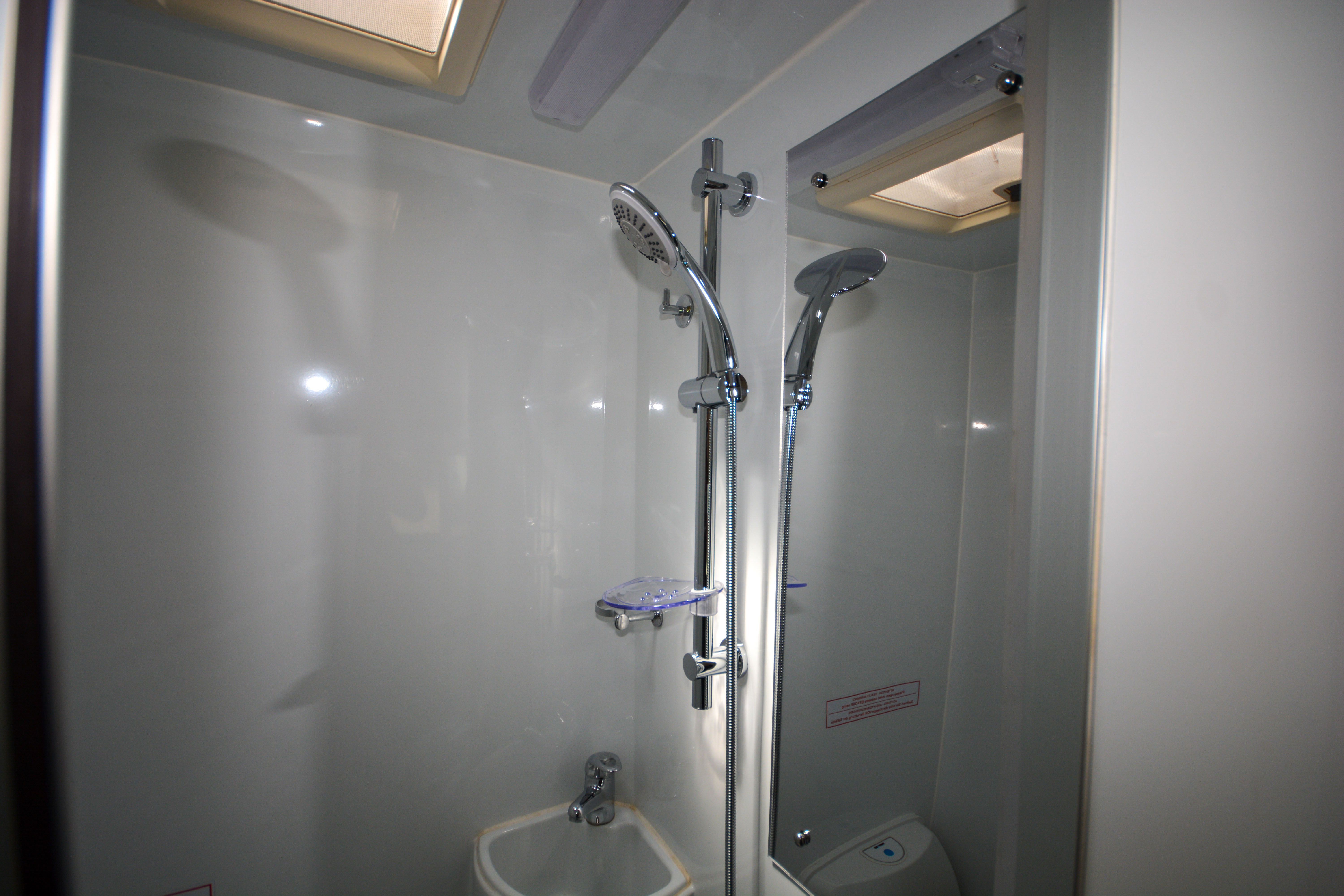 Carousel Popup Thumnails 39 - 2021 Kea Discovery M660 Mercedes 4 Berth