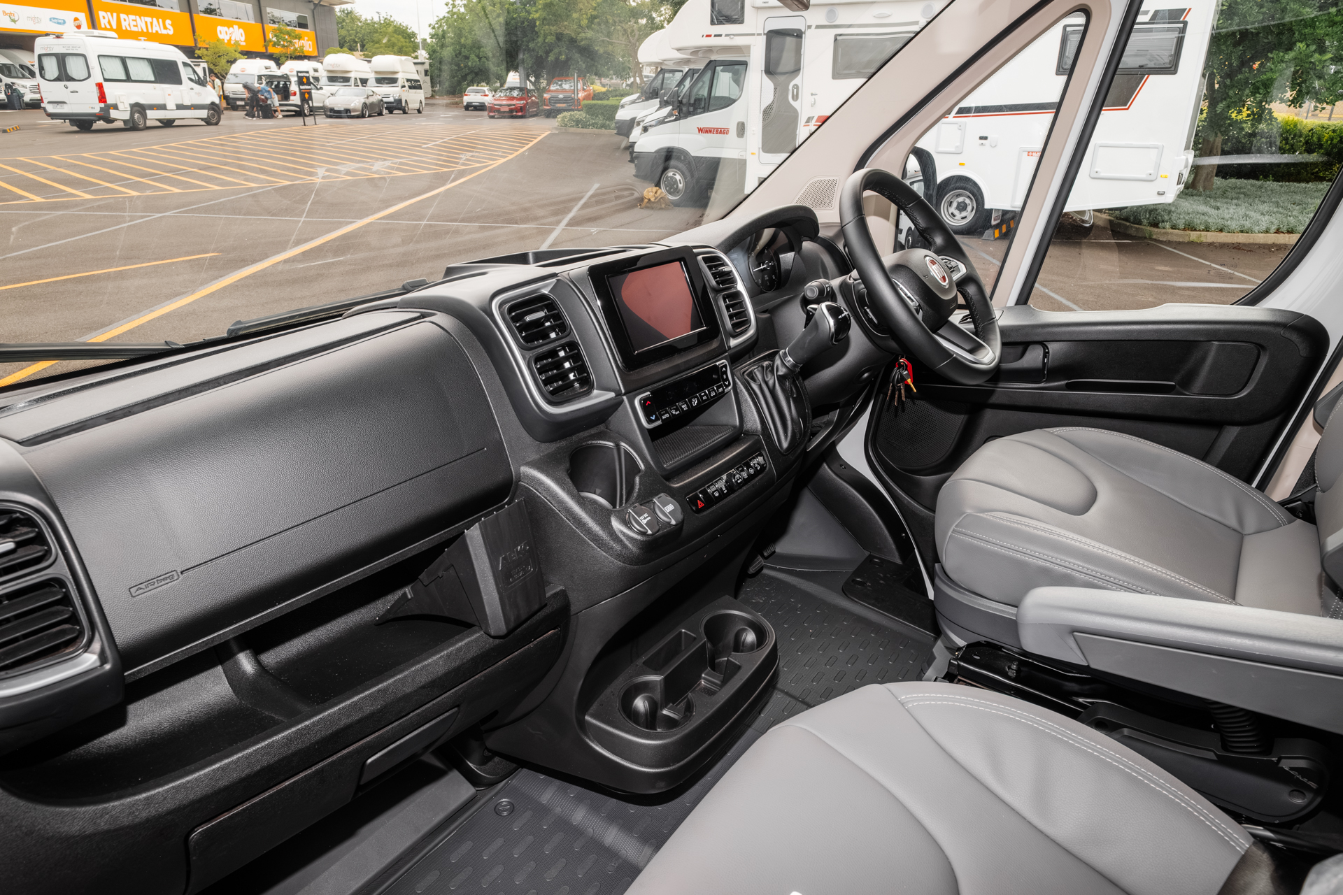 Carousel Popup Thumnails 10 - 2024 Windsor Flinders Fiat 4 Berth