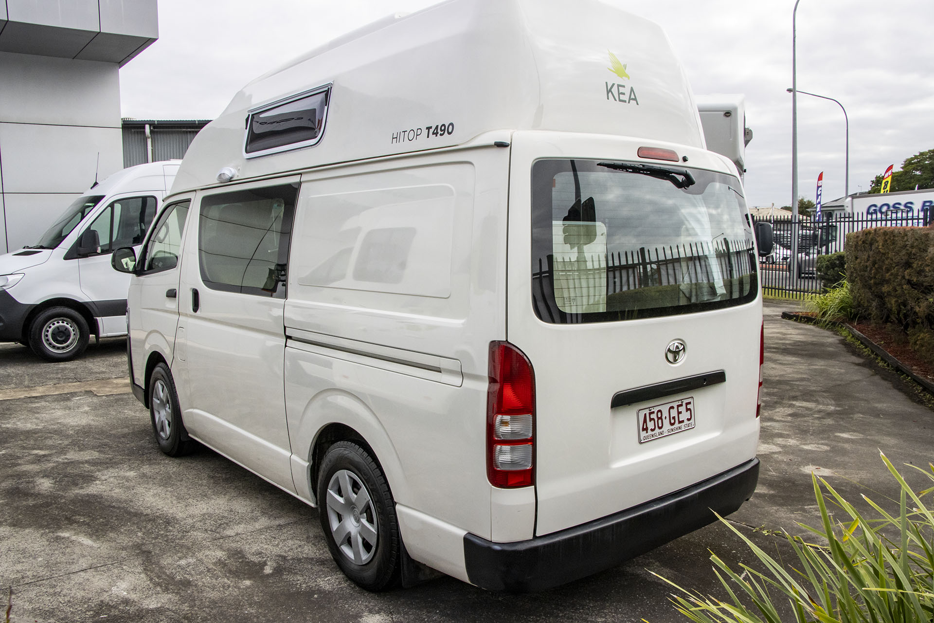 Carousel Popup Thumnails 7 - 2018 Kea HiTop T490 Toyota 2 Berth
