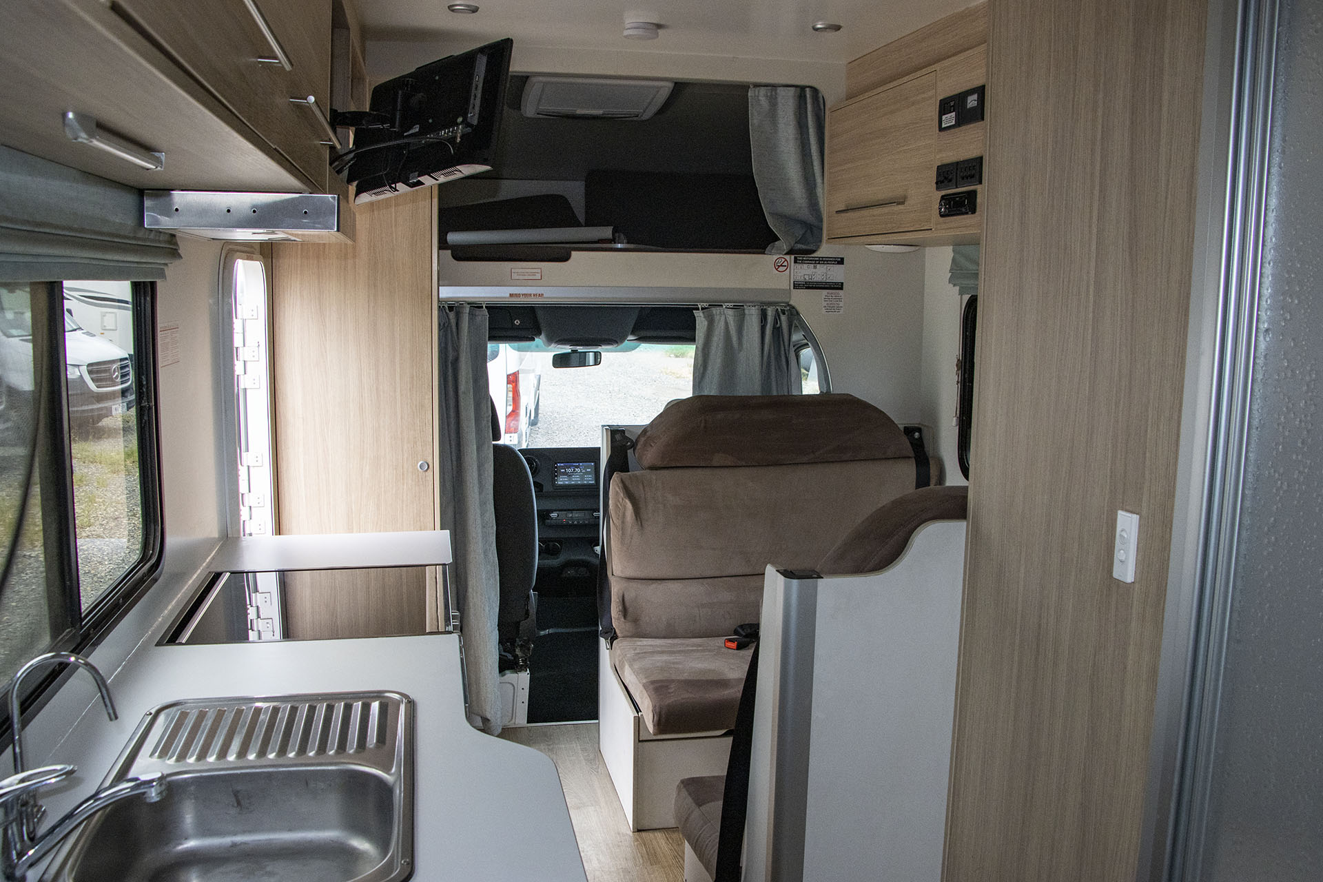 Carousel Popup Thumnails 23 - 2019 Kea River M721 Mercedes 6 Berth
