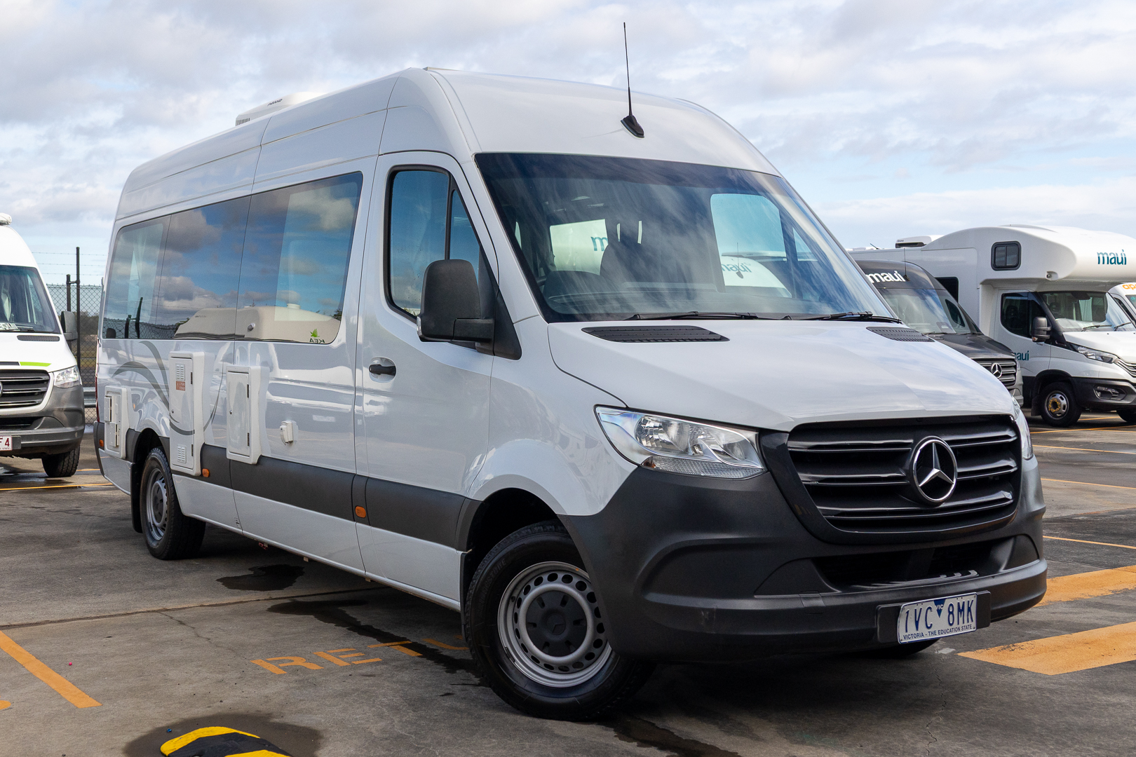 Carousel Popup Main - 2021 Kea Nomad M700 Mercedes 3 Berth