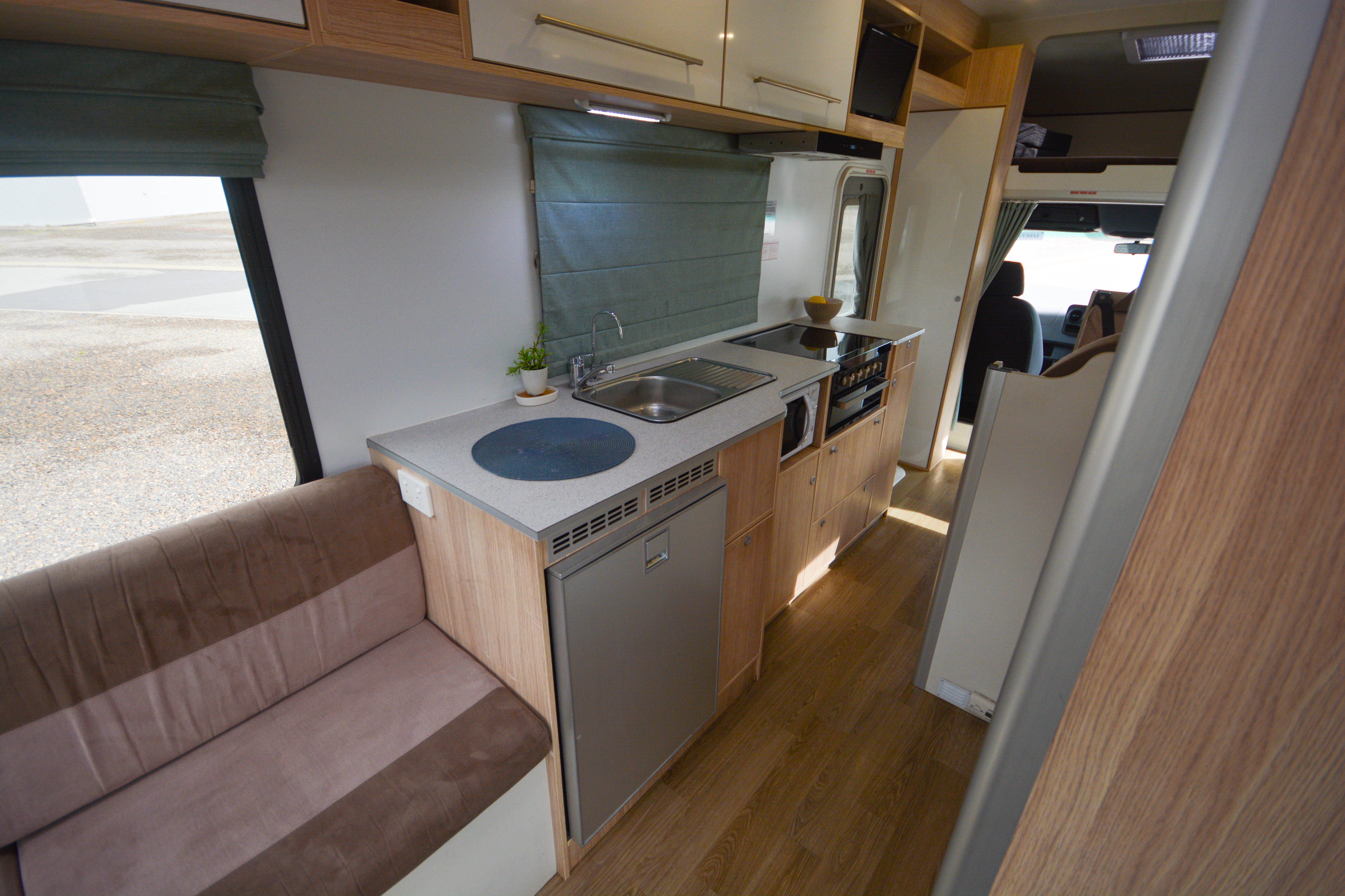 Carousel Popup Thumnails 24 - 2021 Kea River M721 Mercedes 6 Berth