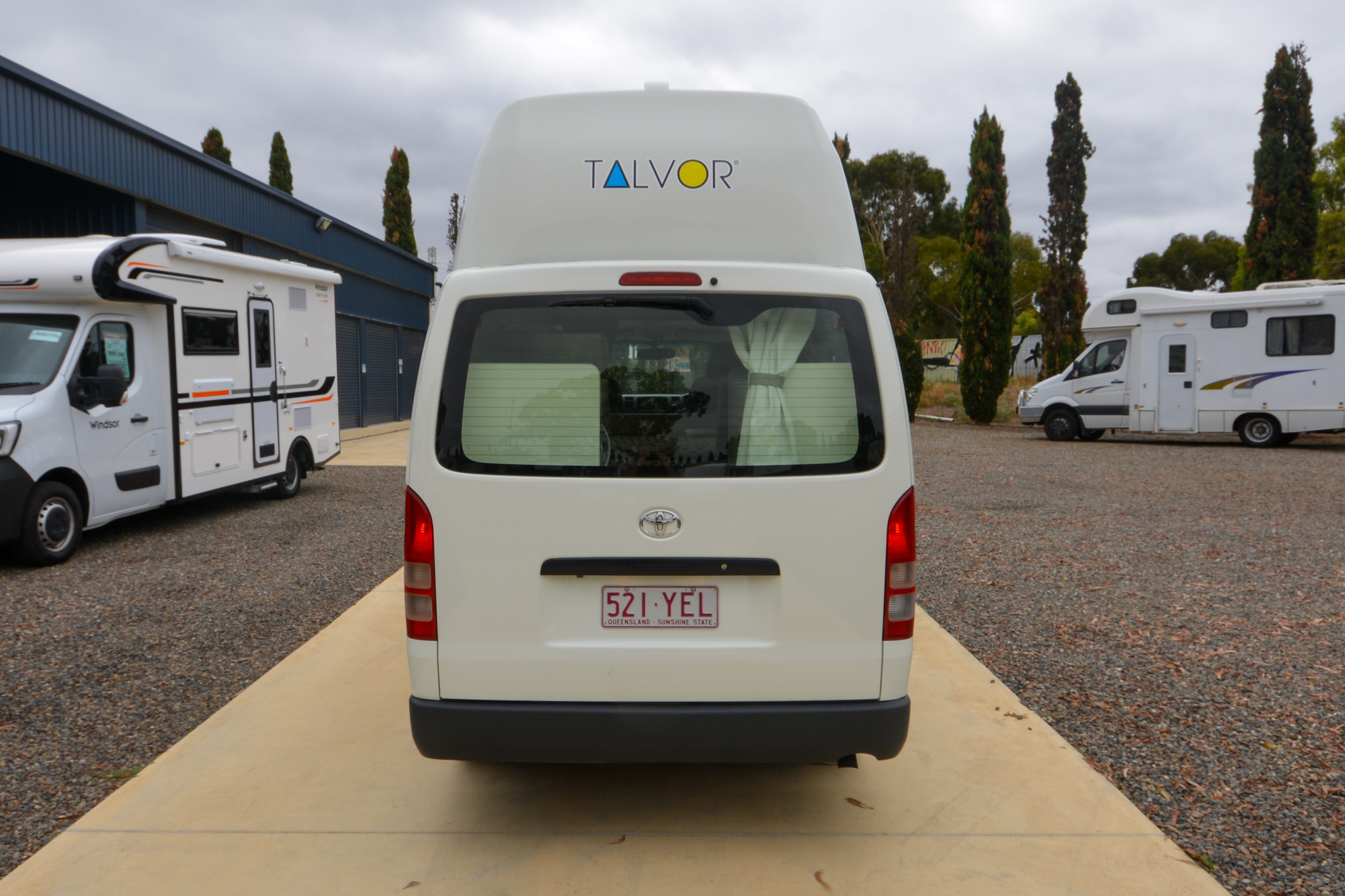 Carousel Popup Thumnails 9 - 2018 Talvor Endeavour Toyota HiAce 4 Berth