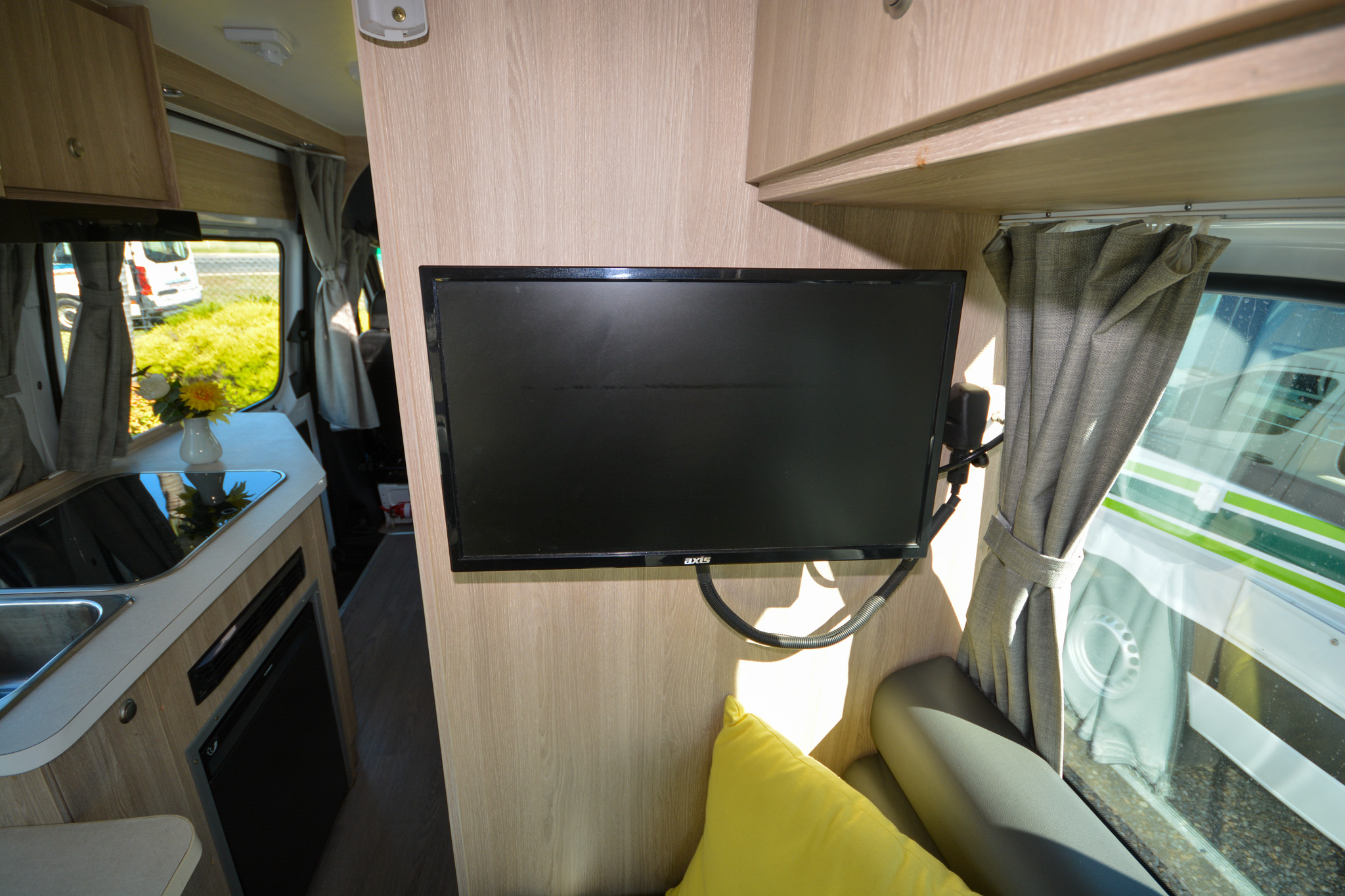 Carousel Popup Thumnails 26 - 2021 Talvor Euro Tourer FRC Mercedes 2 Berth