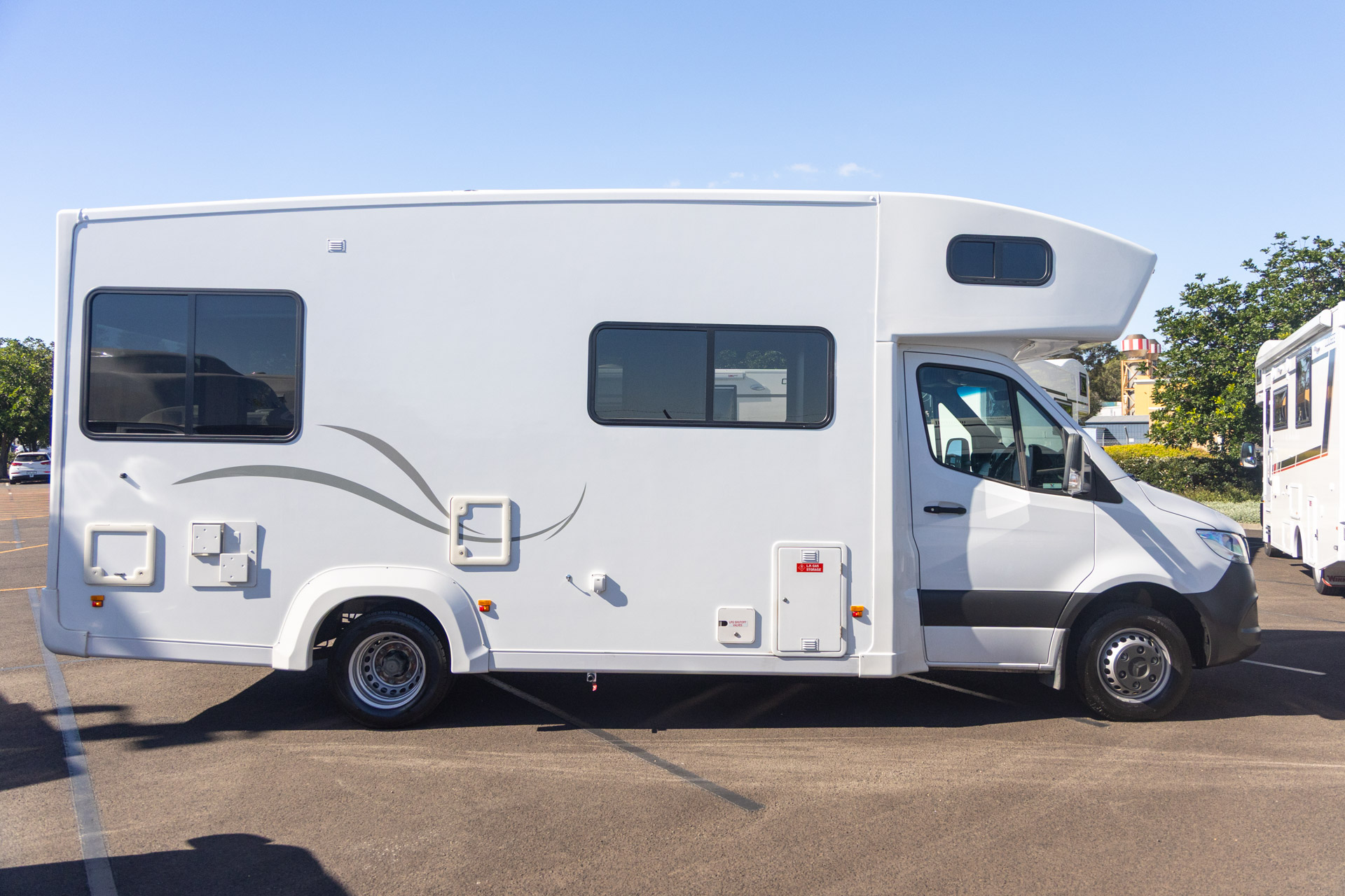 Carousel Popup Thumnails 9 - 2021 Kea River M721 Mercedes 6 Berth