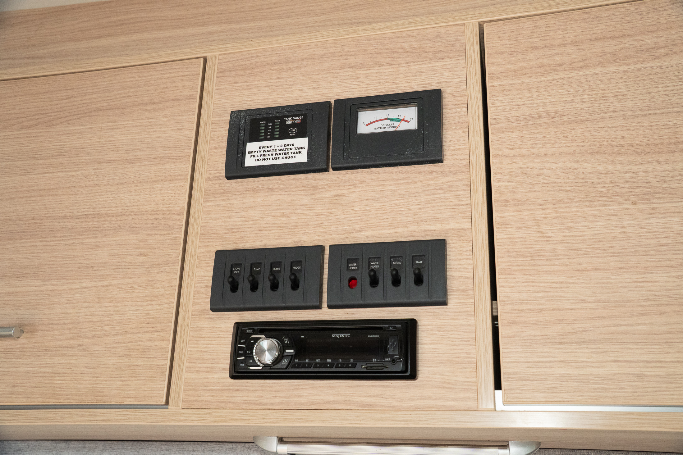 Carousel Popup Thumnails 30 - 2019 Kea River M721 Mercedes 6 Berth