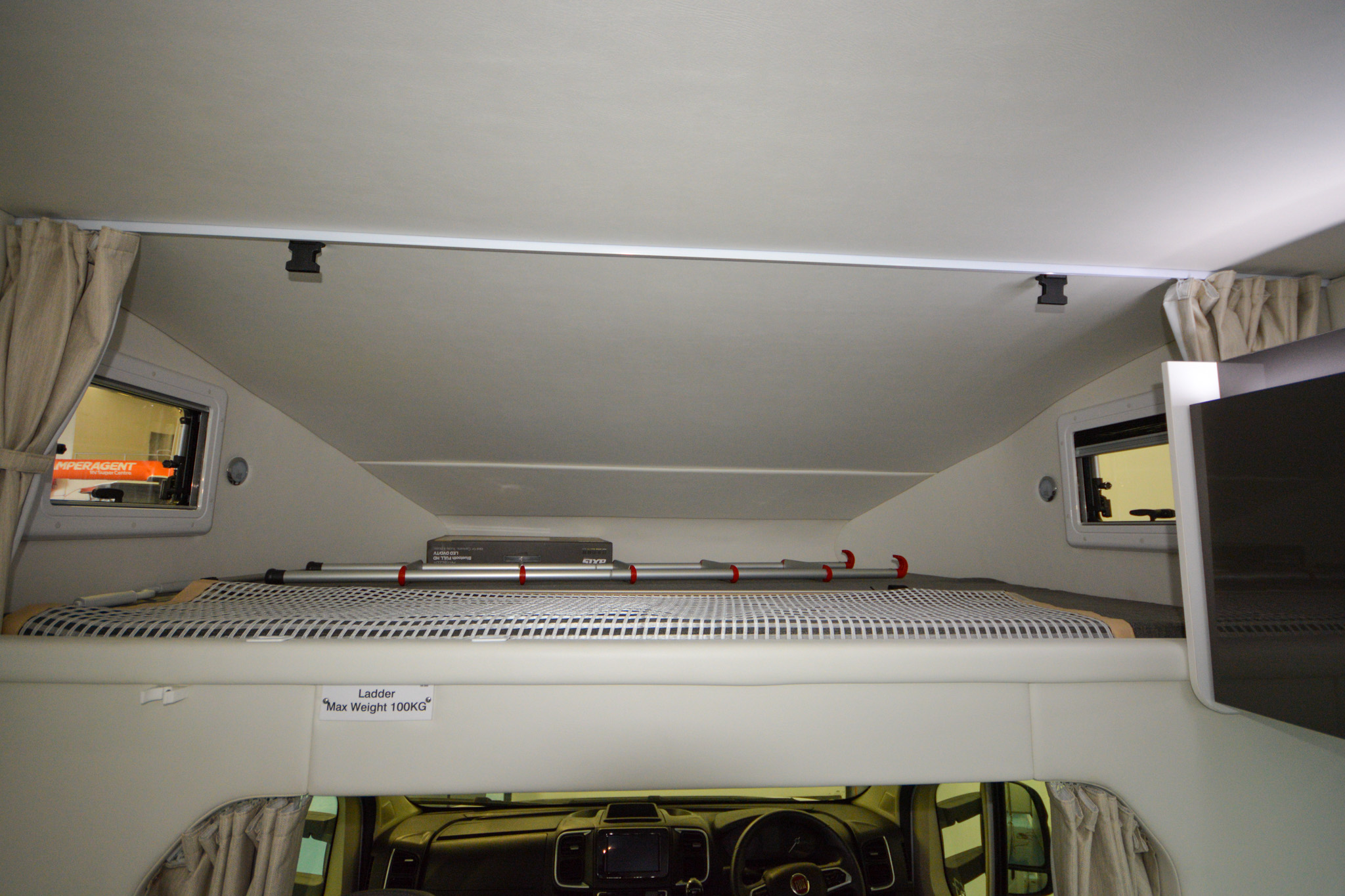 Carousel Popup Thumnails 21 - 2024 Windsor Simpson Fiat 4 Berth