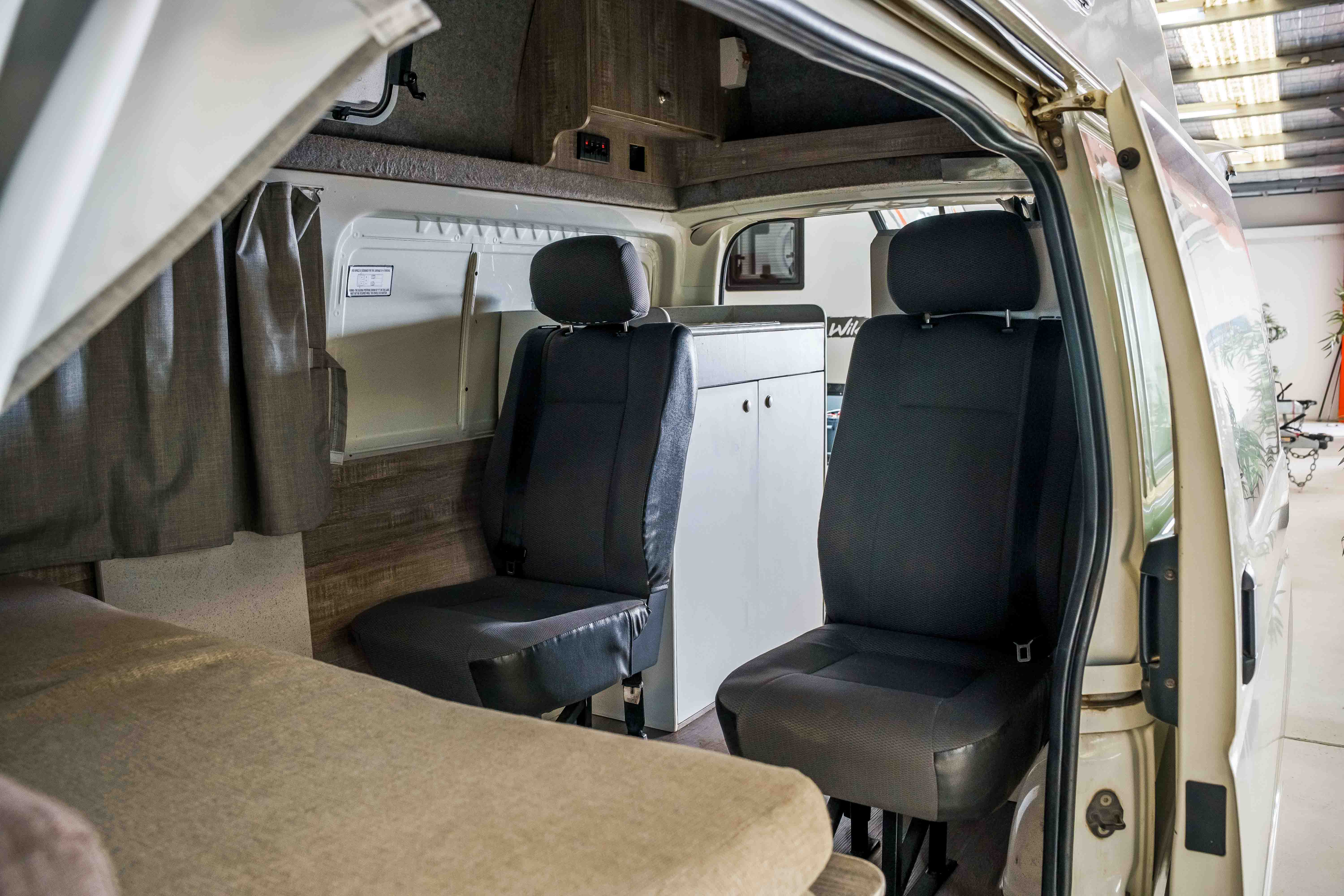 Carousel Popup Thumnails 12 - 2018 Talvor Endeavour Toyota 4 Berth