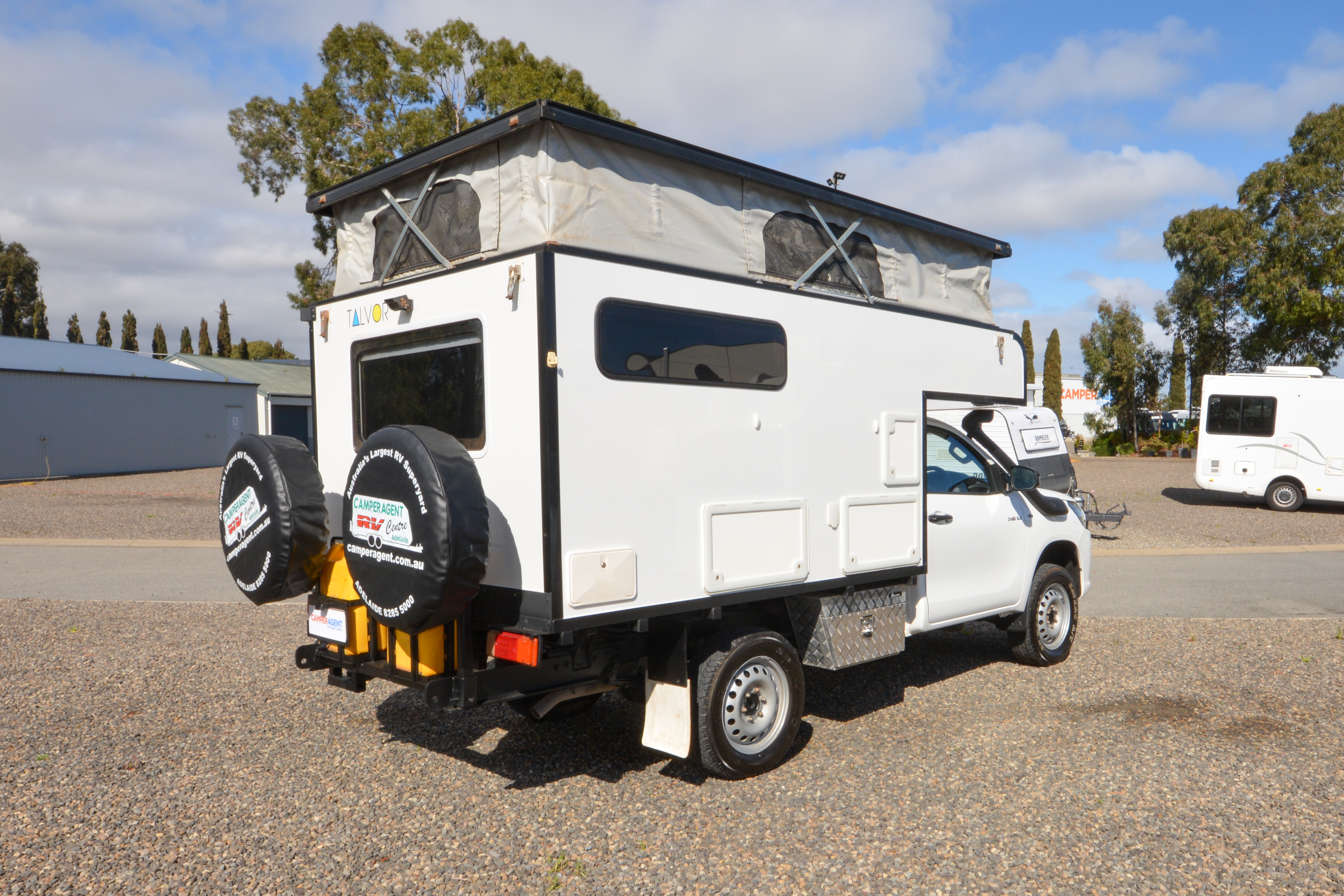 Carousel Popup Thumnails 8 - 2022 Talvor Adventure Camper Toyota 2 Berth