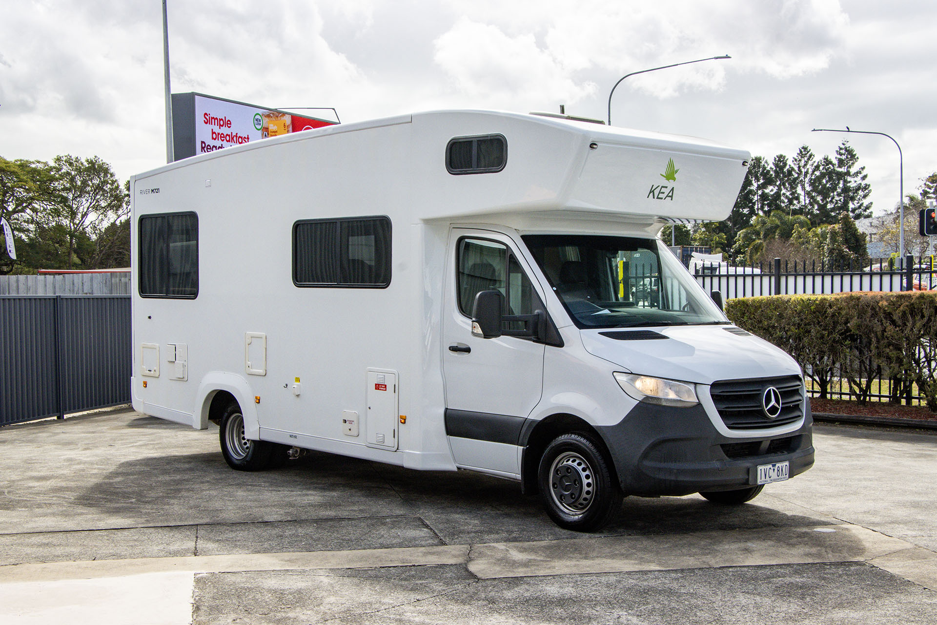 Carousel Popup Thumnails 6 - 2021 Kea River M721 Mercedes 6 Berth