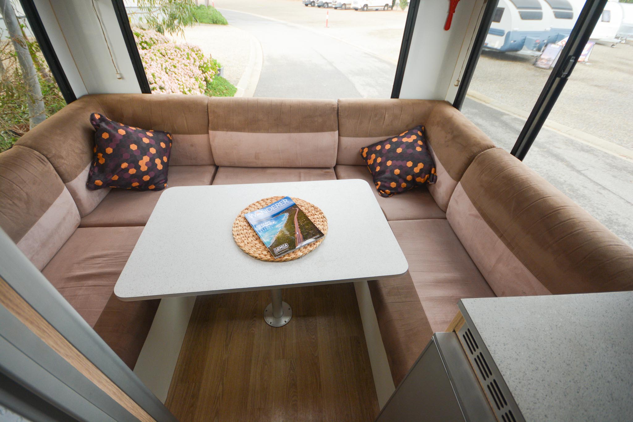 Carousel Popup Thumnails 25 - 2021 Kea River M721 Mercedes 6 Berth