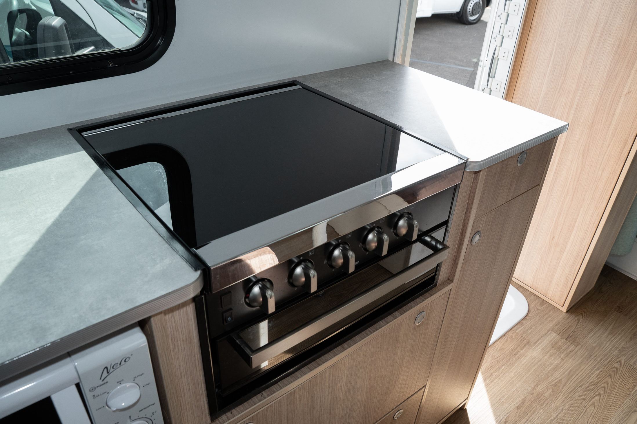 Carousel Popup Thumnails 33 - 2021 Kea River M721 Mercedes 6 Berth