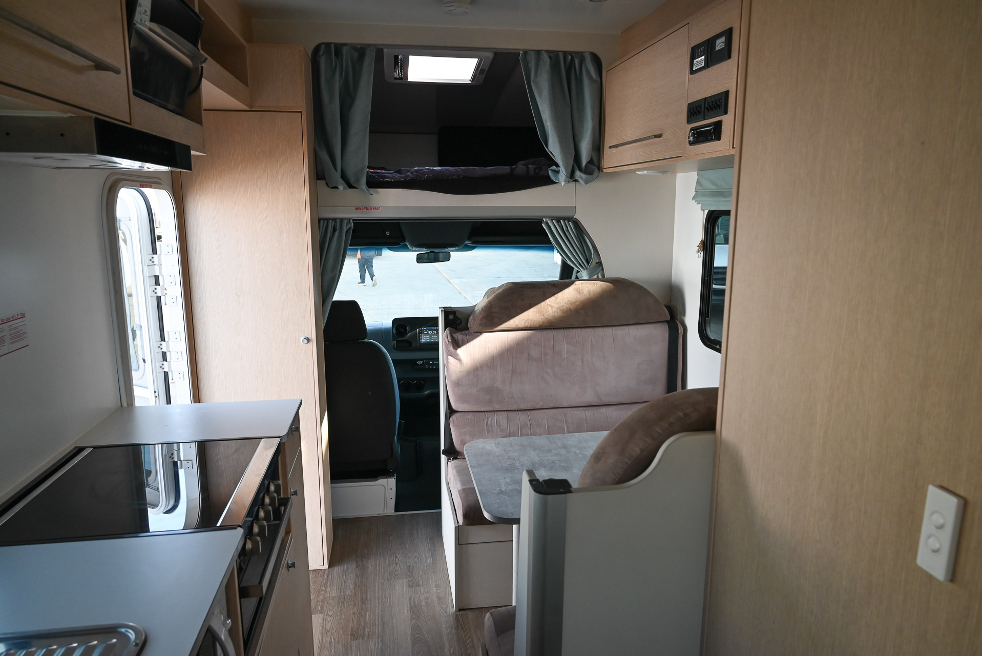 Carousel Popup Thumnails 26 - 2021 Kea River M721 Mercedes 6 Berth