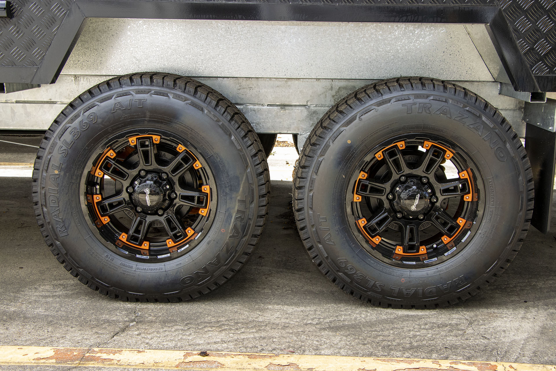 Carousel Popup Thumnails 19 - 2025 Windsor Wild Semi Off Road 196MD