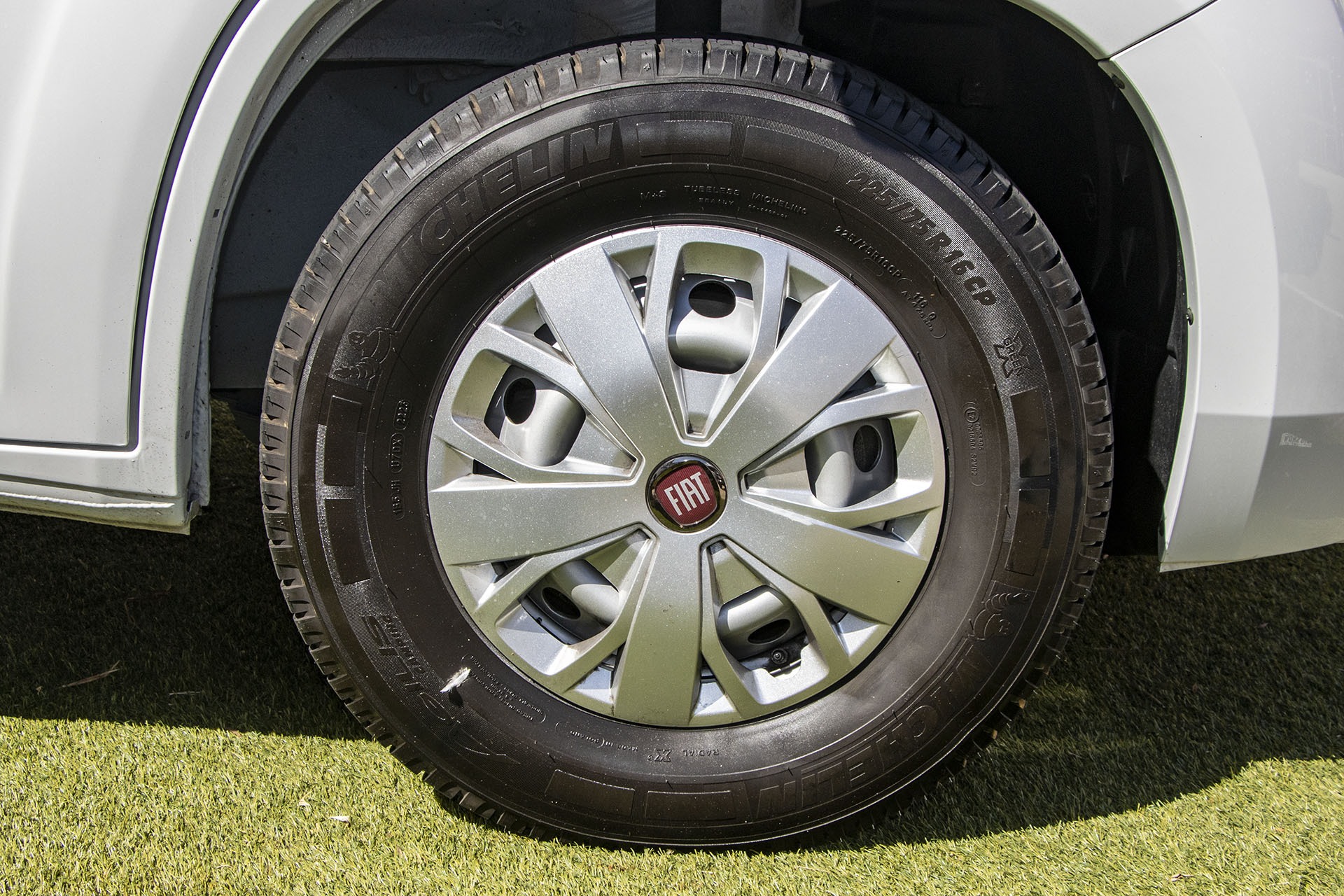 Carousel Popup Thumnails 28 - 2024 Windsor Simpson Fiat 4 Berth
