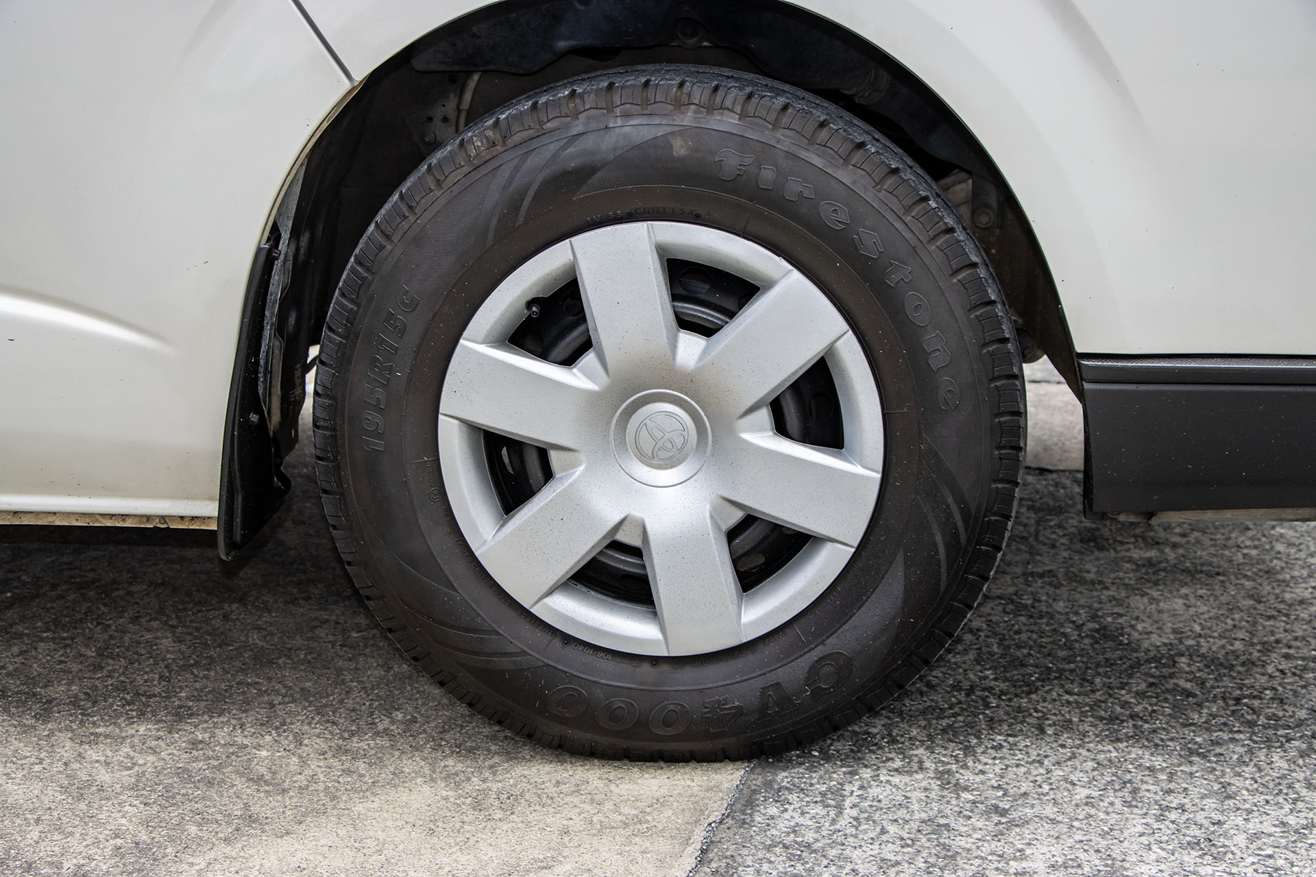 Carousel Popup Thumnails 13 - 2018 Windsor HiTop Plus T490 Toyota 2 Berth