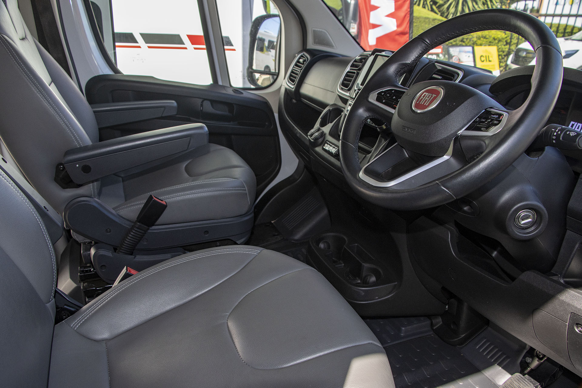 Carousel Popup Thumnails 6 - 2024 Windsor Simpson Fiat 4 Berth