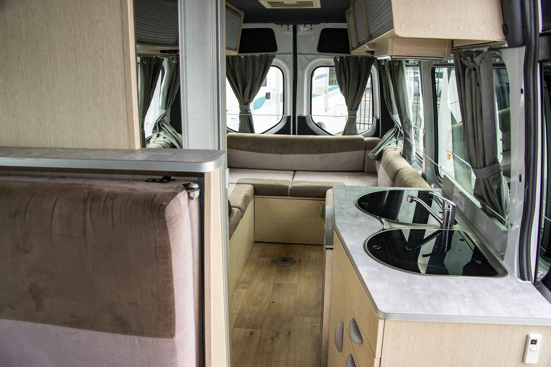 Carousel Popup Thumnails 17 - 2021 Kea Nomad M700 Mercedes 3 Berth