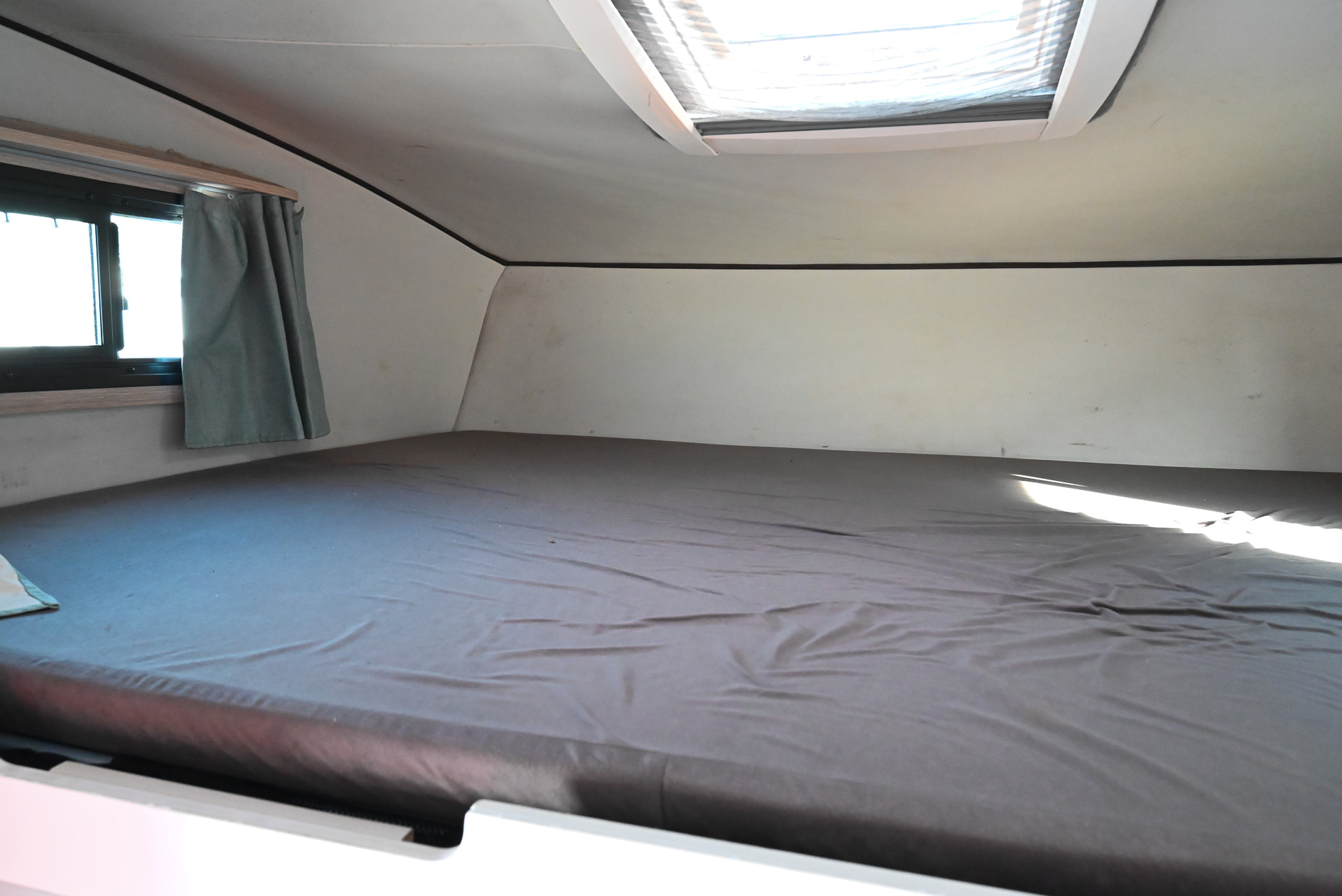 Carousel Popup Thumnails 25 - 2021 Kea River M721 Mercedes 6 Berth