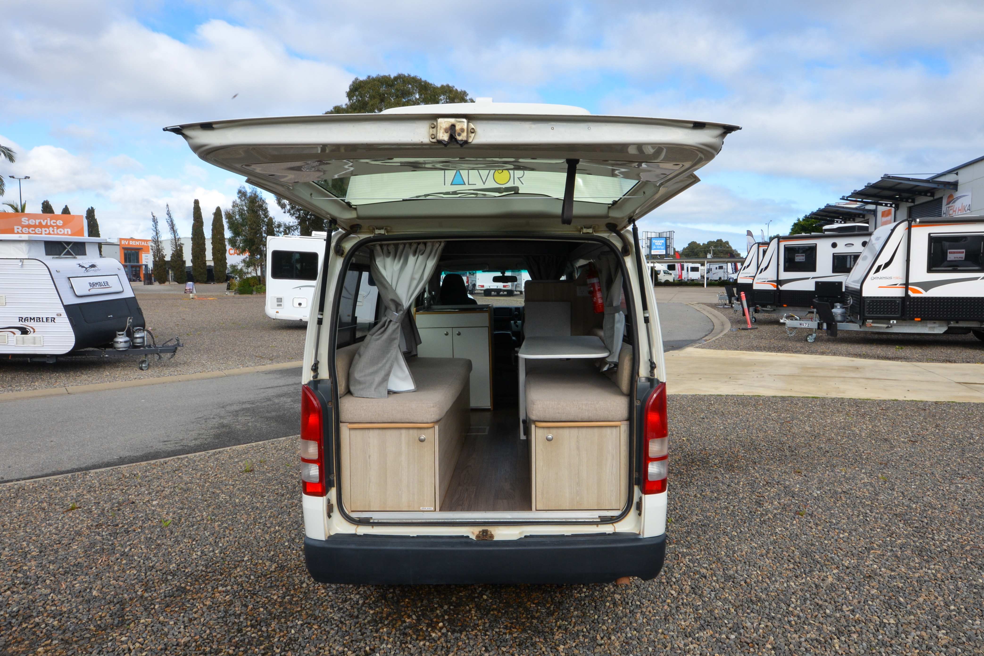 Carousel Popup Thumnails 11 - 2018 Talvor HiTop Toyota 2 Berth