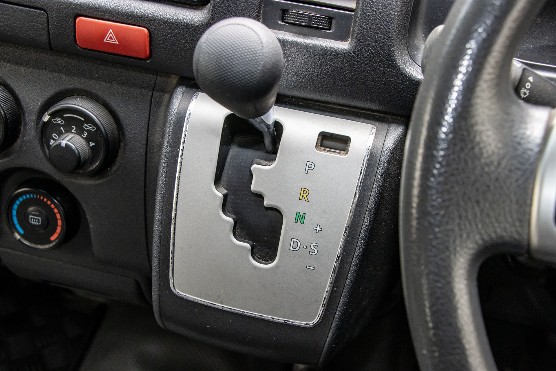 Carousel Popup Thumnails 18 - 2018 Windsor HiTop Plus T490 Toyota 2 Berth