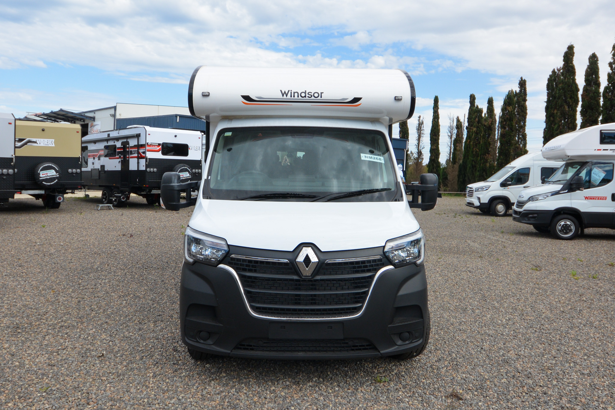 Carousel Popup Thumnails 4 - 2024 Windsor Daintree Renault 2 Berth