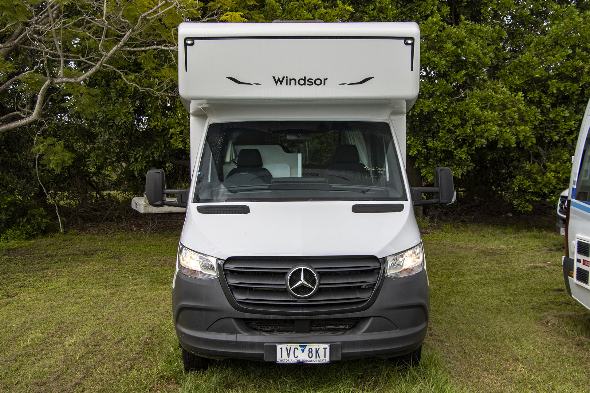 Carousel Popup Thumnails 3 - 2021 Windsor Platinum M725 Mercedes 6 Berth