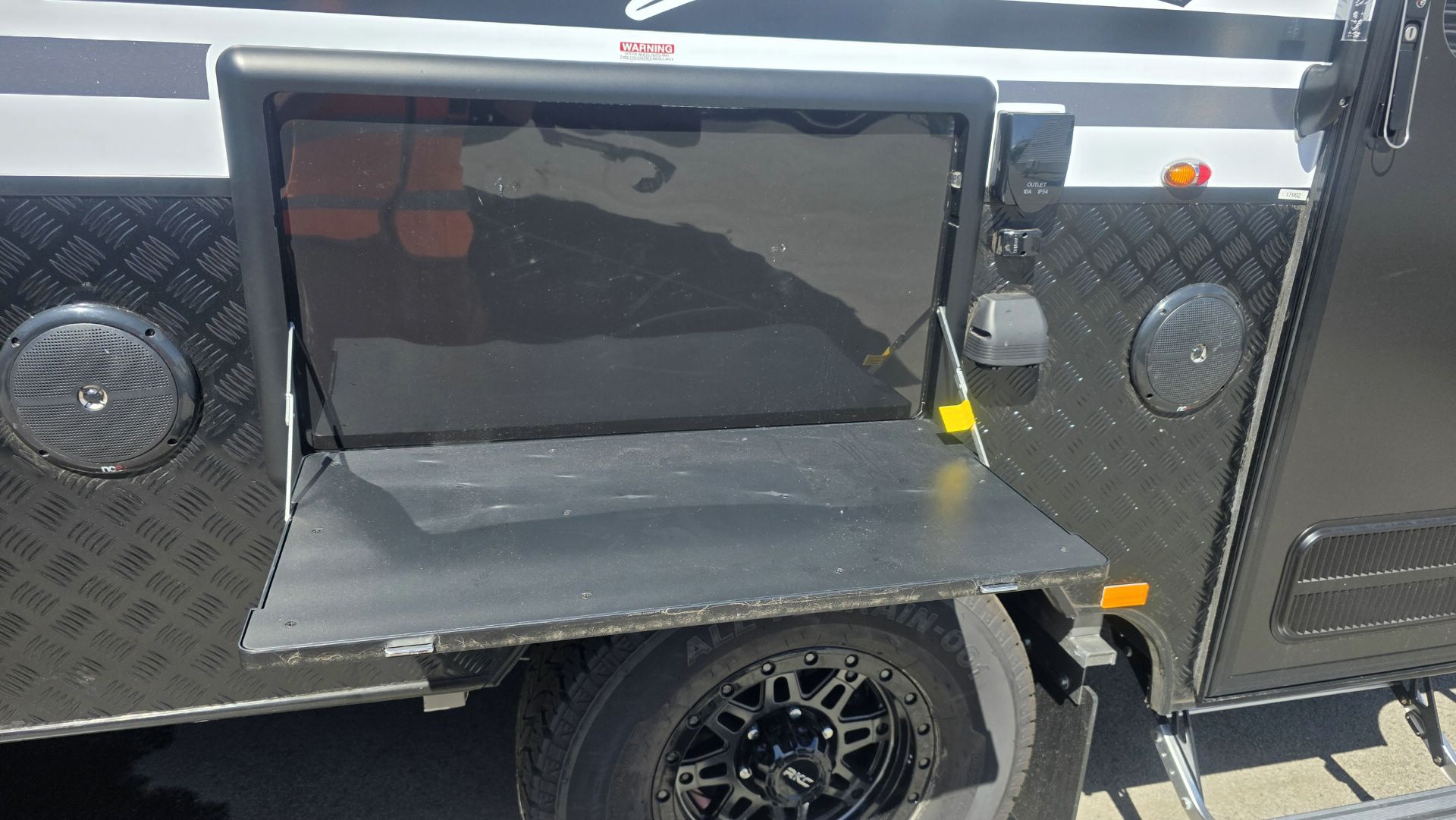 Carousel Popup Thumnails 28 - 2026 Supreme 1800 R K1E3 S Classic Tourer 18'