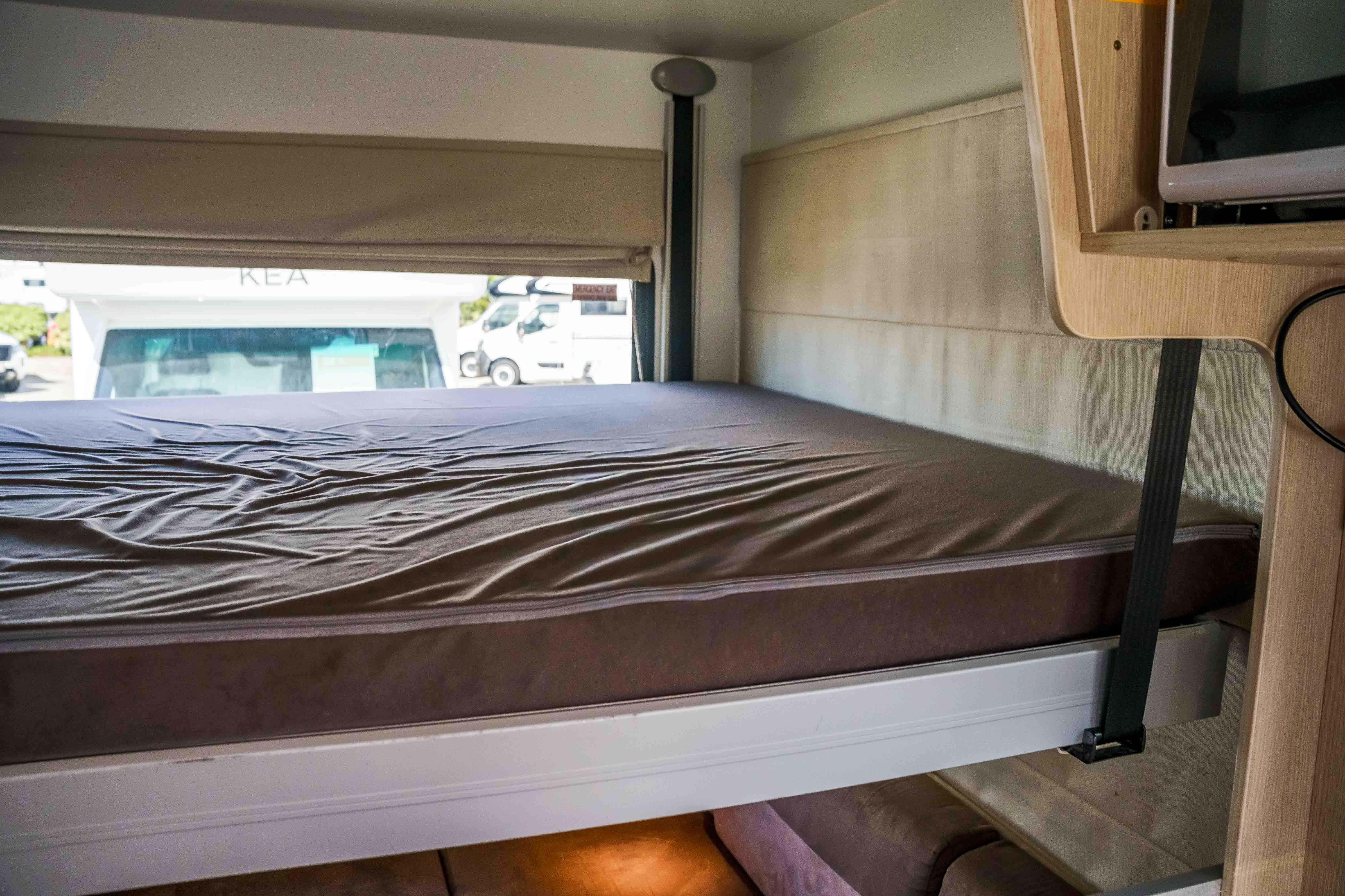 Carousel Popup Thumnails 19 - 2021 Kea Discovery M660 Mercedes 4 Berth