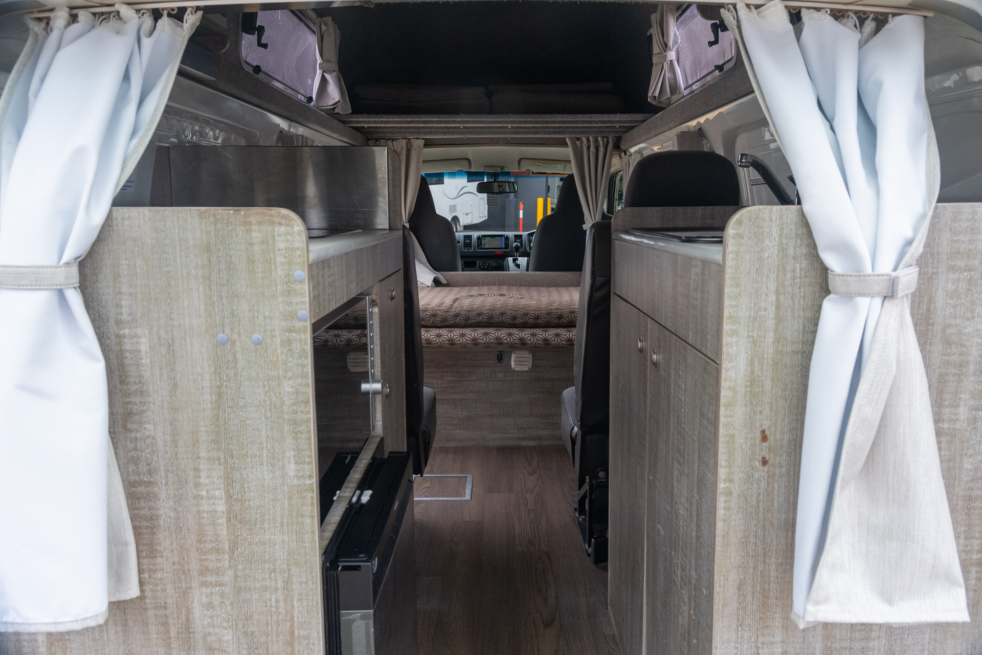 Carousel Popup Thumnails 23 - 2018 Talvor Endeavour Toyota 4 Berth