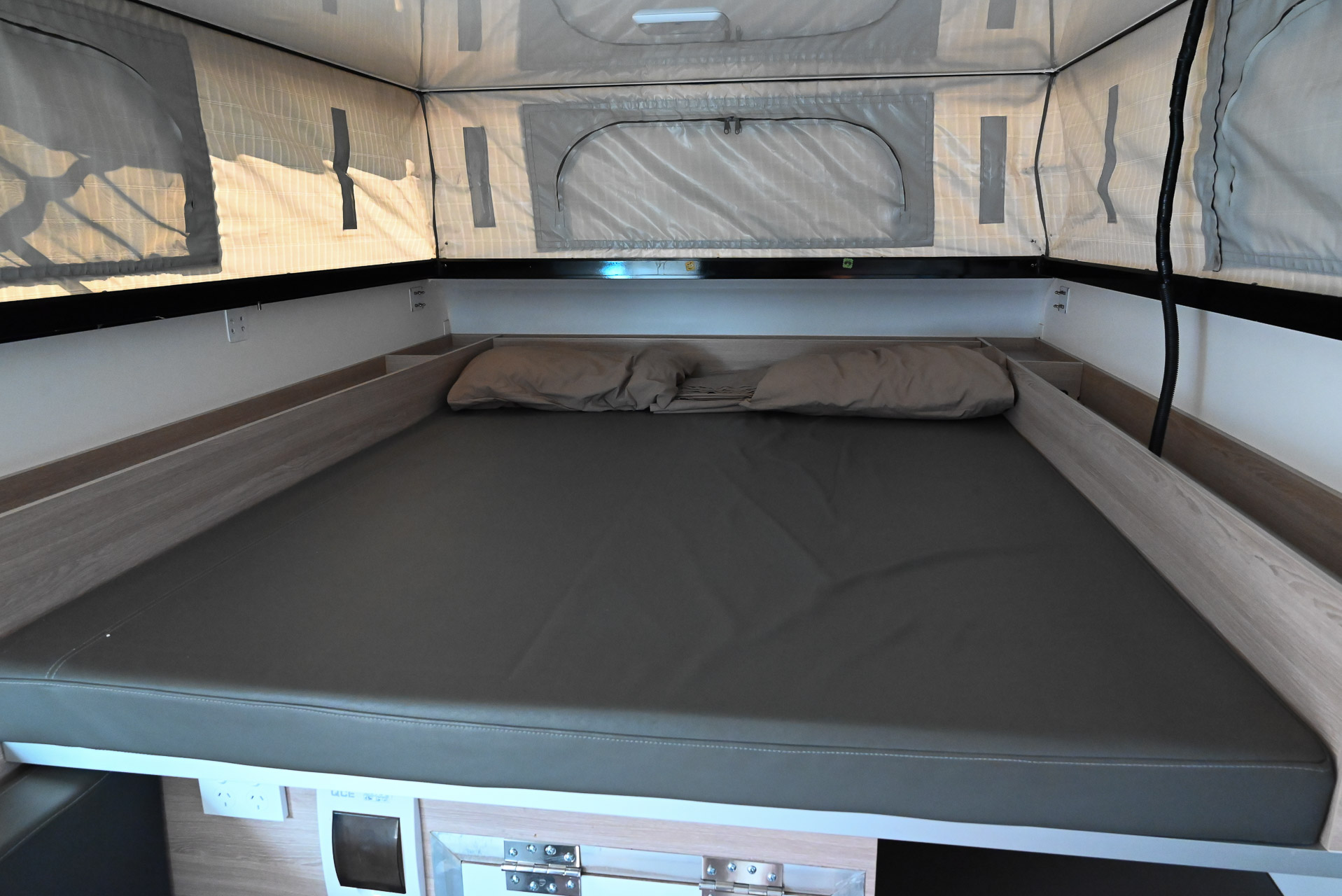 Carousel Popup Thumnails 22 - 2022 Talvor Adventure Camper Nissan 2 Berth