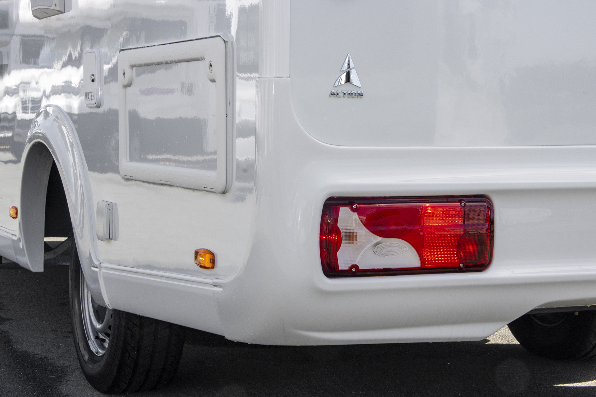 Carousel Popup Thumnails 13 - 2024 Kea Discovery M660 Mercedes 4 Berth