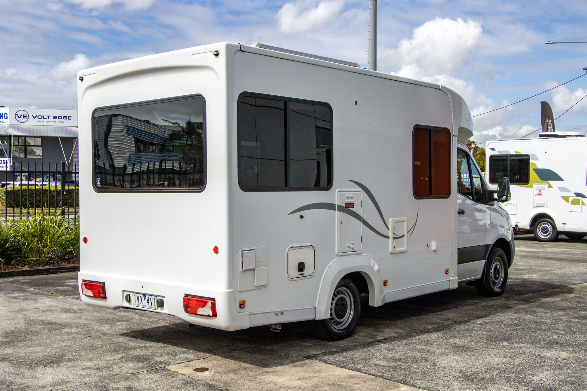 Carousel Popup Thumnails 9 - 2021 Kea Discovery M660 Mercedes 4 Berth