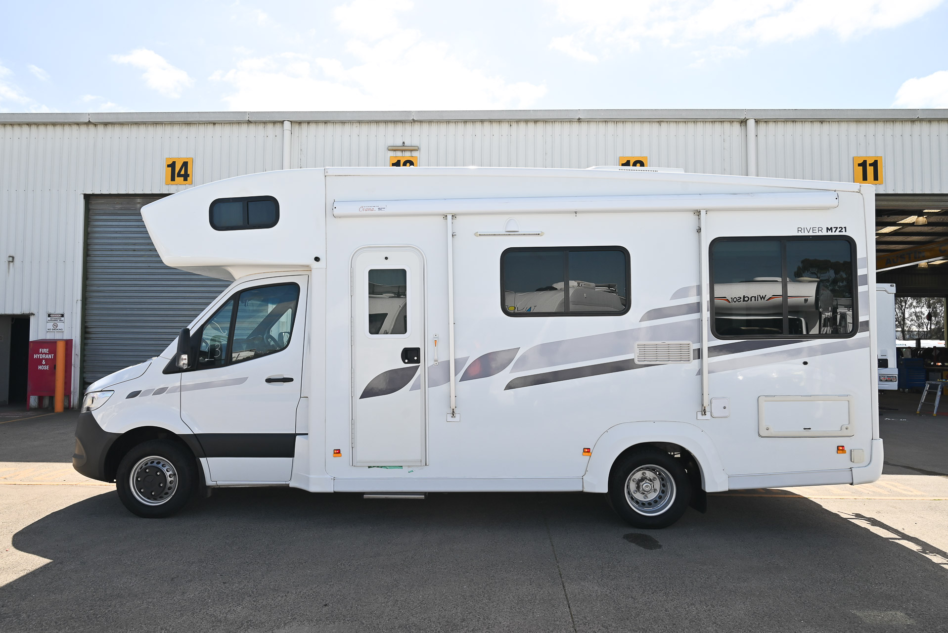 Carousel Popup Thumnails 8 - 2020 Kea River M721 Mercedes 6 Berth