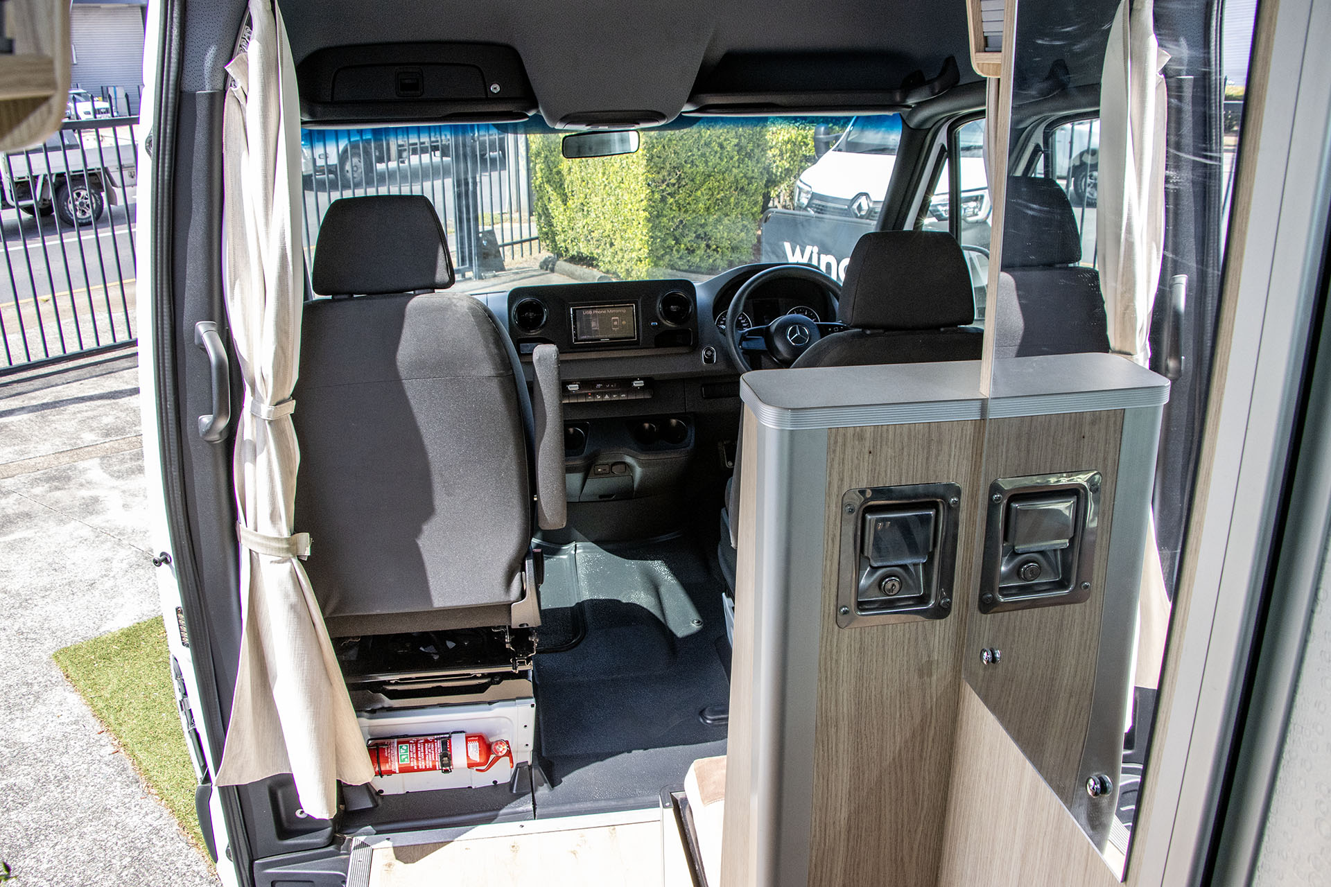 Carousel Popup Thumnails 23 - 2020 Kea Nomad M700 Mercedes 3 Berth